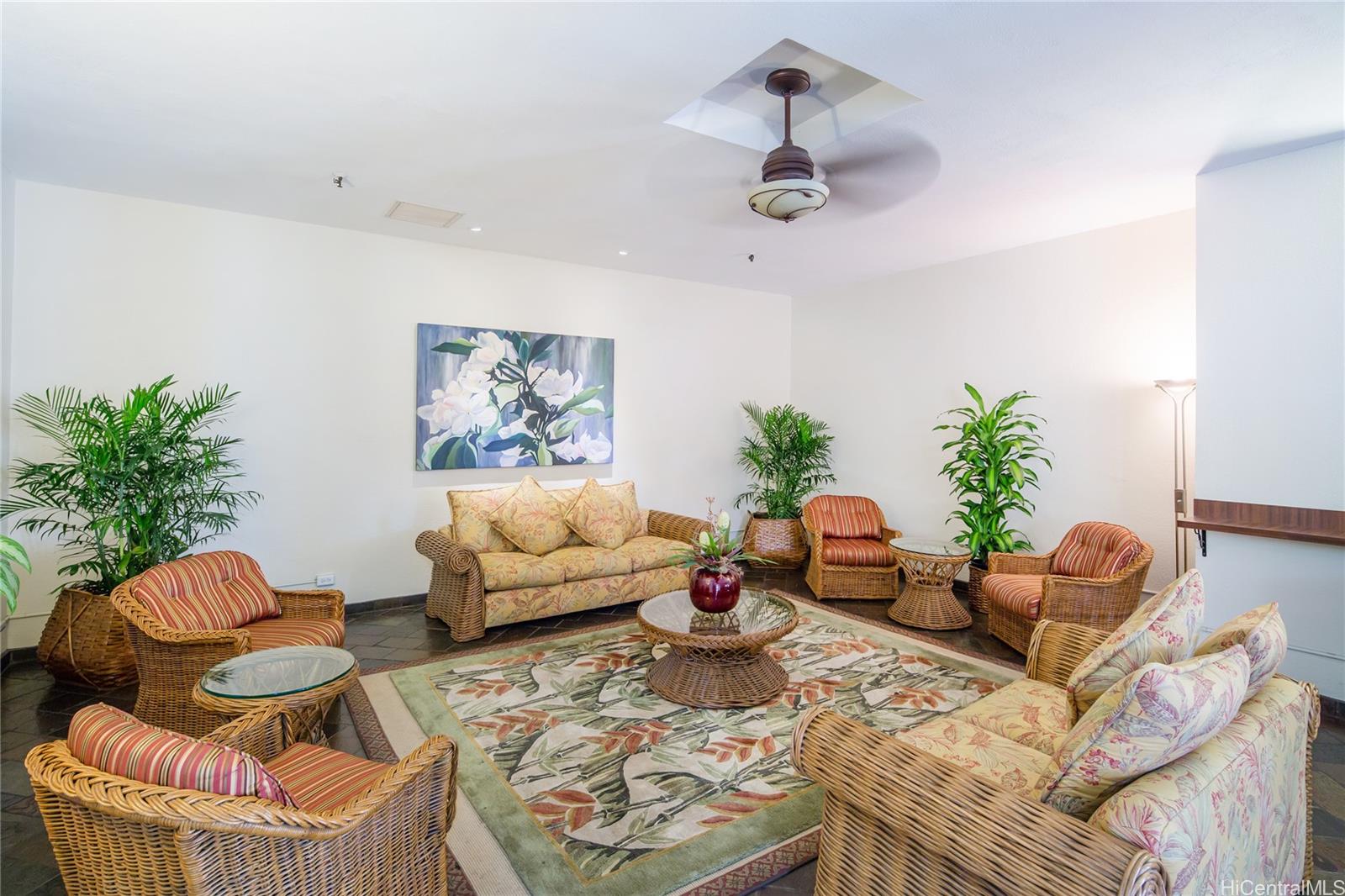 Iolani Court Plaza condo # 2806, Honolulu, Hawaii - photo 22 of 25