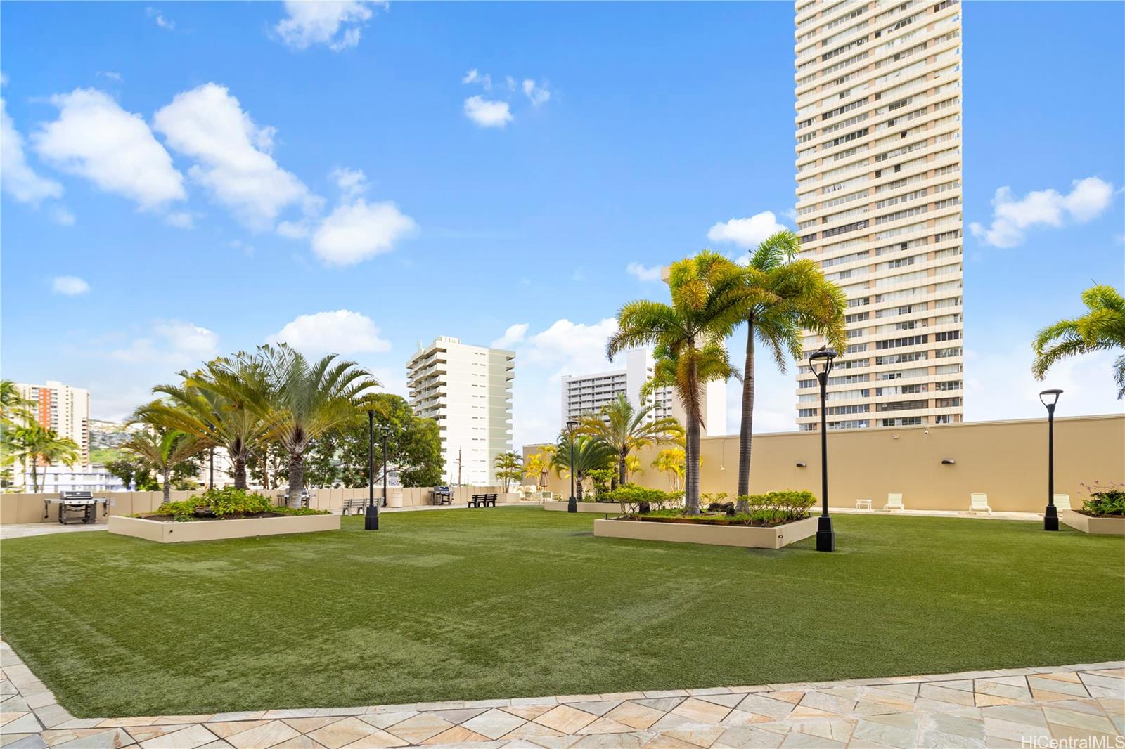 Iolani Court Plaza condo # 3405, Honolulu, Hawaii - photo 19 of 25