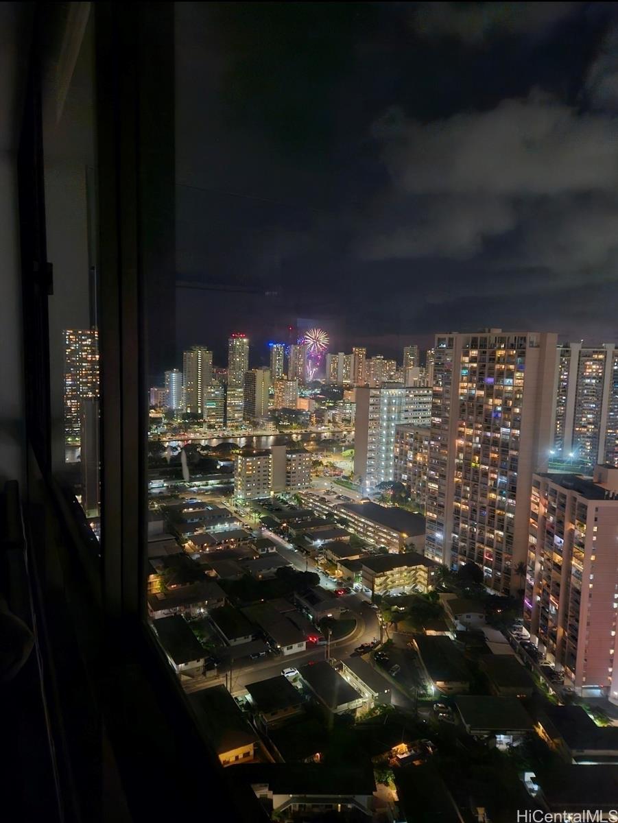 Iolani Court Plaza condo # 3506, Honolulu, Hawaii - photo 22 of 23