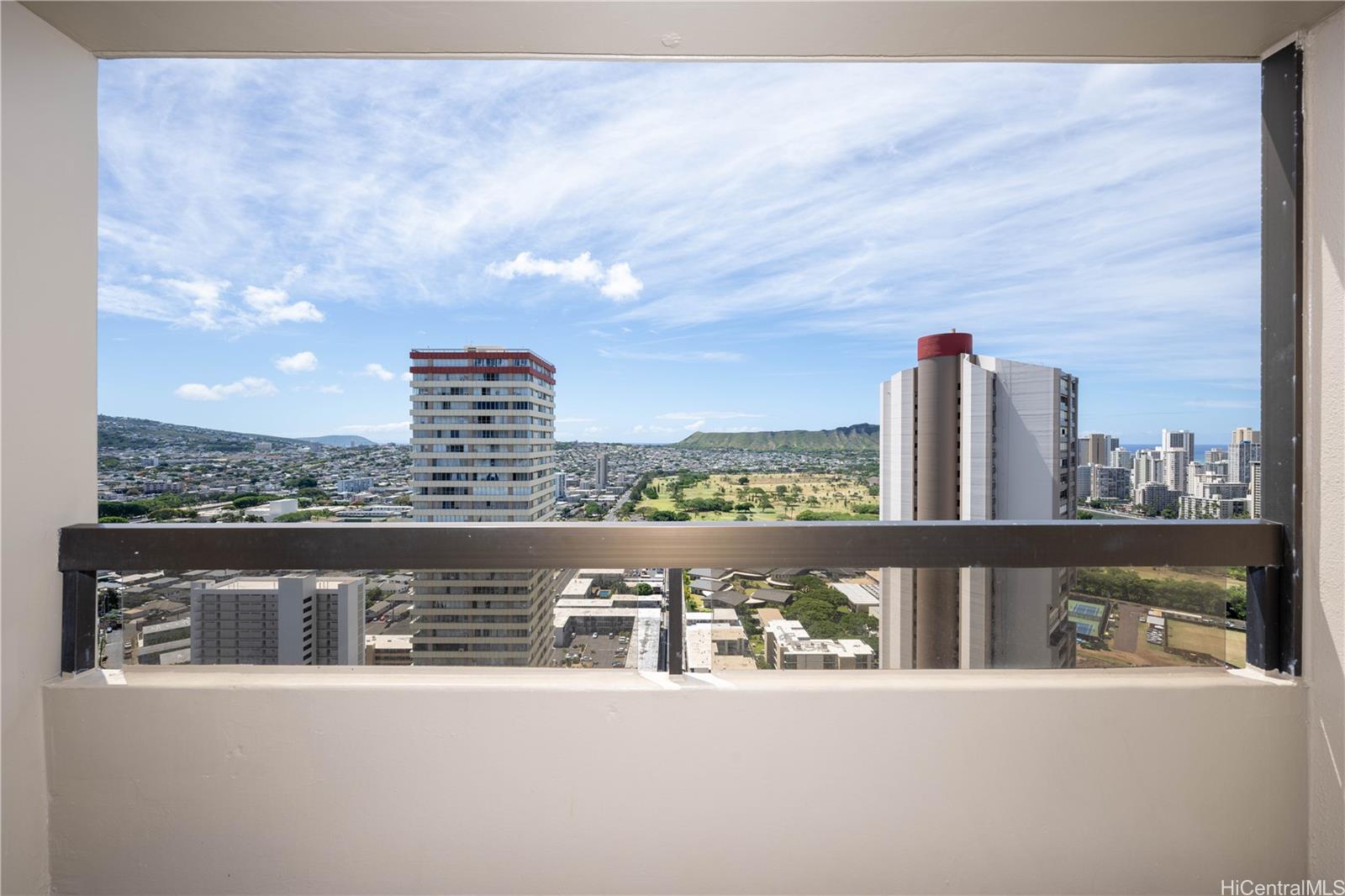 Iolani Court Plaza condo # 3507, Honolulu, Hawaii - photo 20 of 24