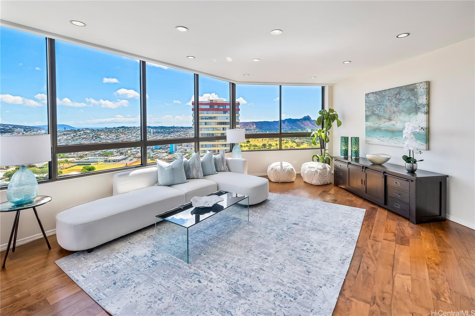 Iolani Court Plaza 3701, 2499 Kapiolani Blvd, Honolulu Kapiolani