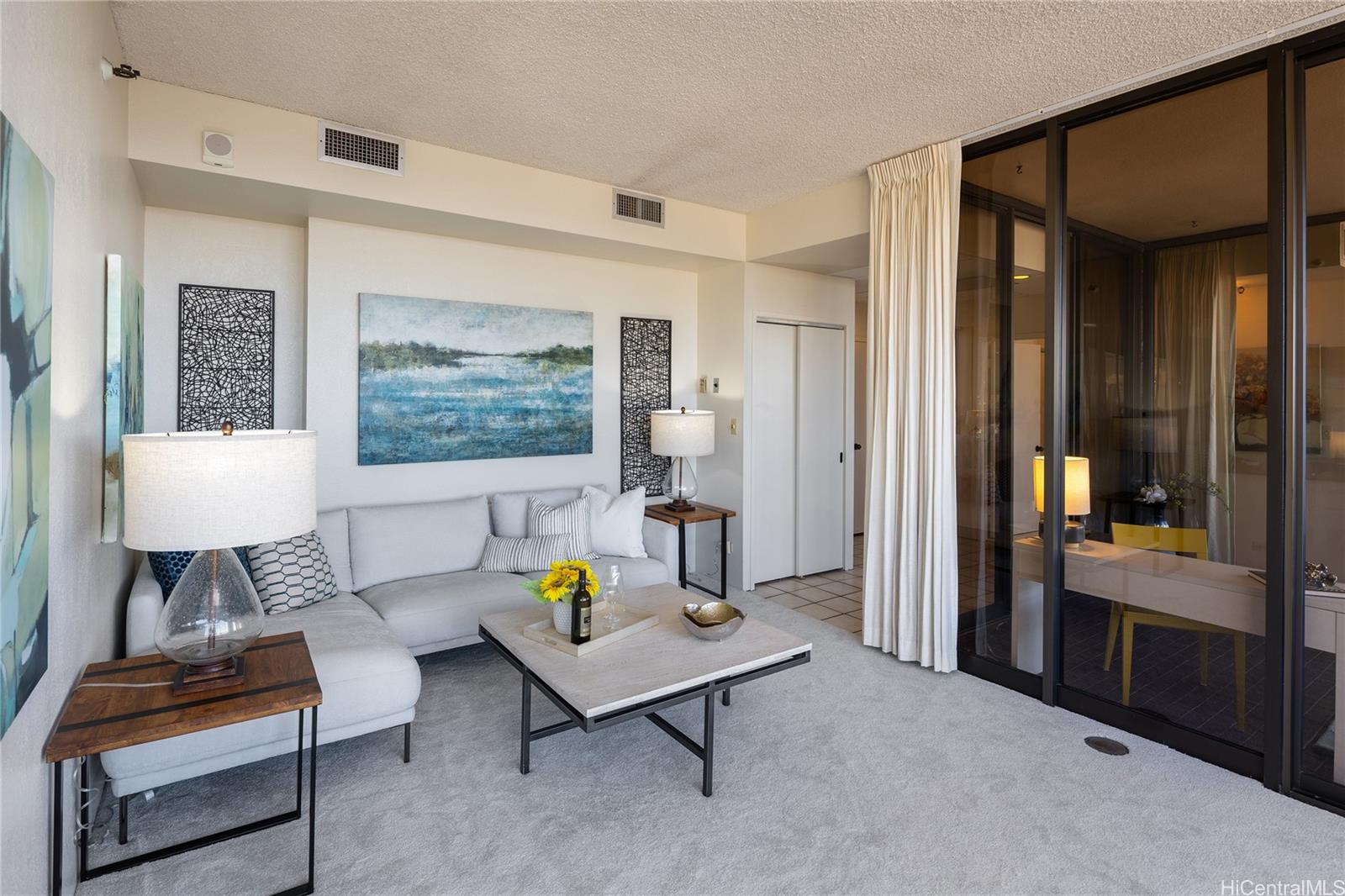 Iolani Court Plaza condo # 3804, Honolulu, Hawaii - photo 2 of 23