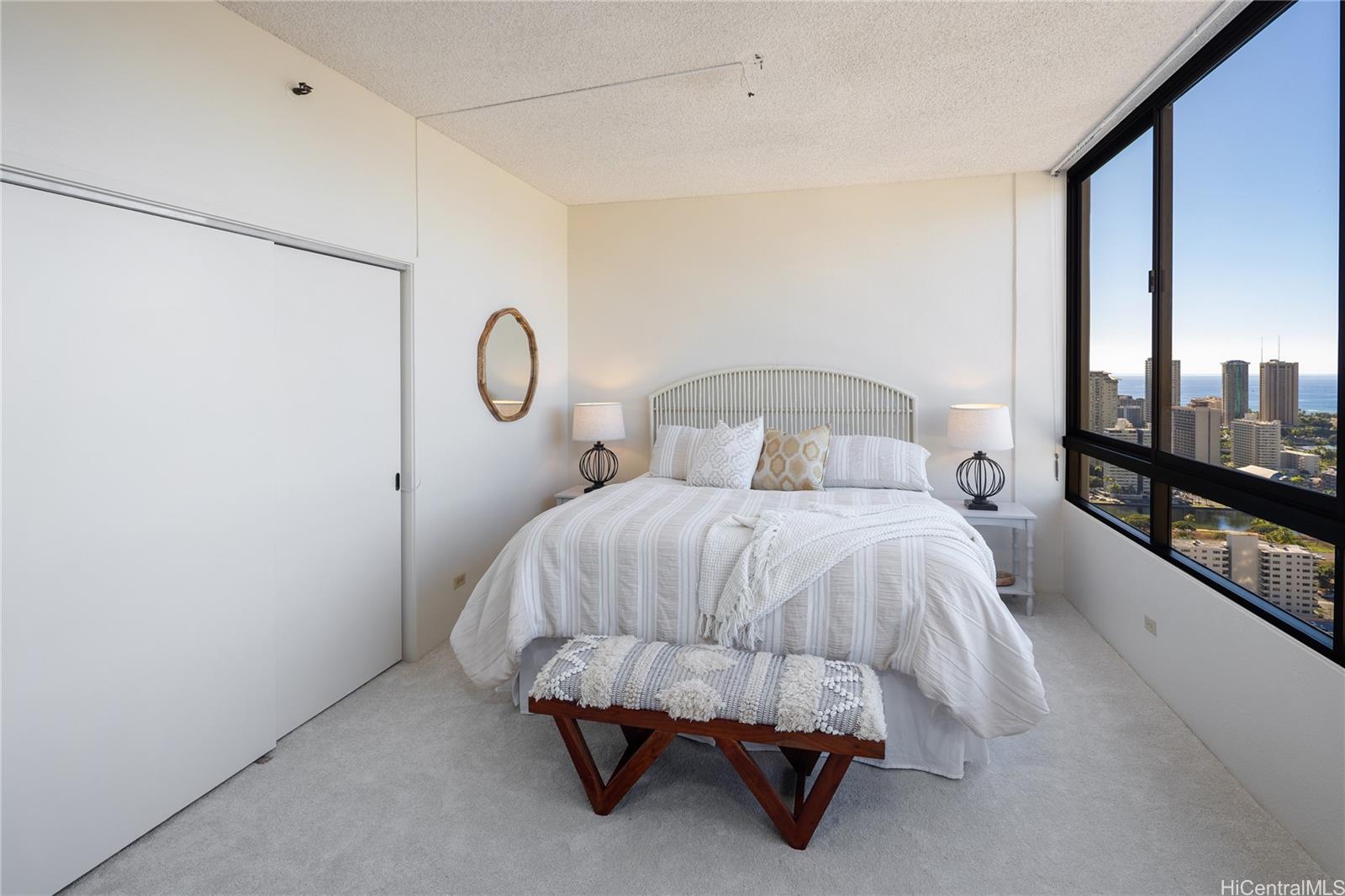 Iolani Court Plaza condo # 3804, Honolulu, Hawaii - photo 12 of 23