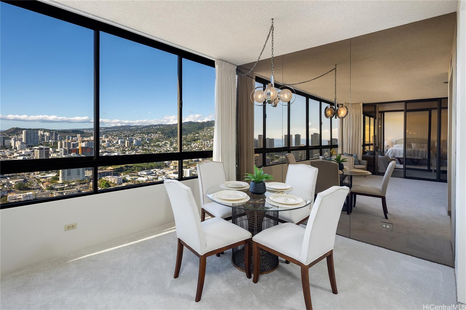 Iolani Court Plaza condo # 3804, Honolulu, Hawaii - photo 6 of 23