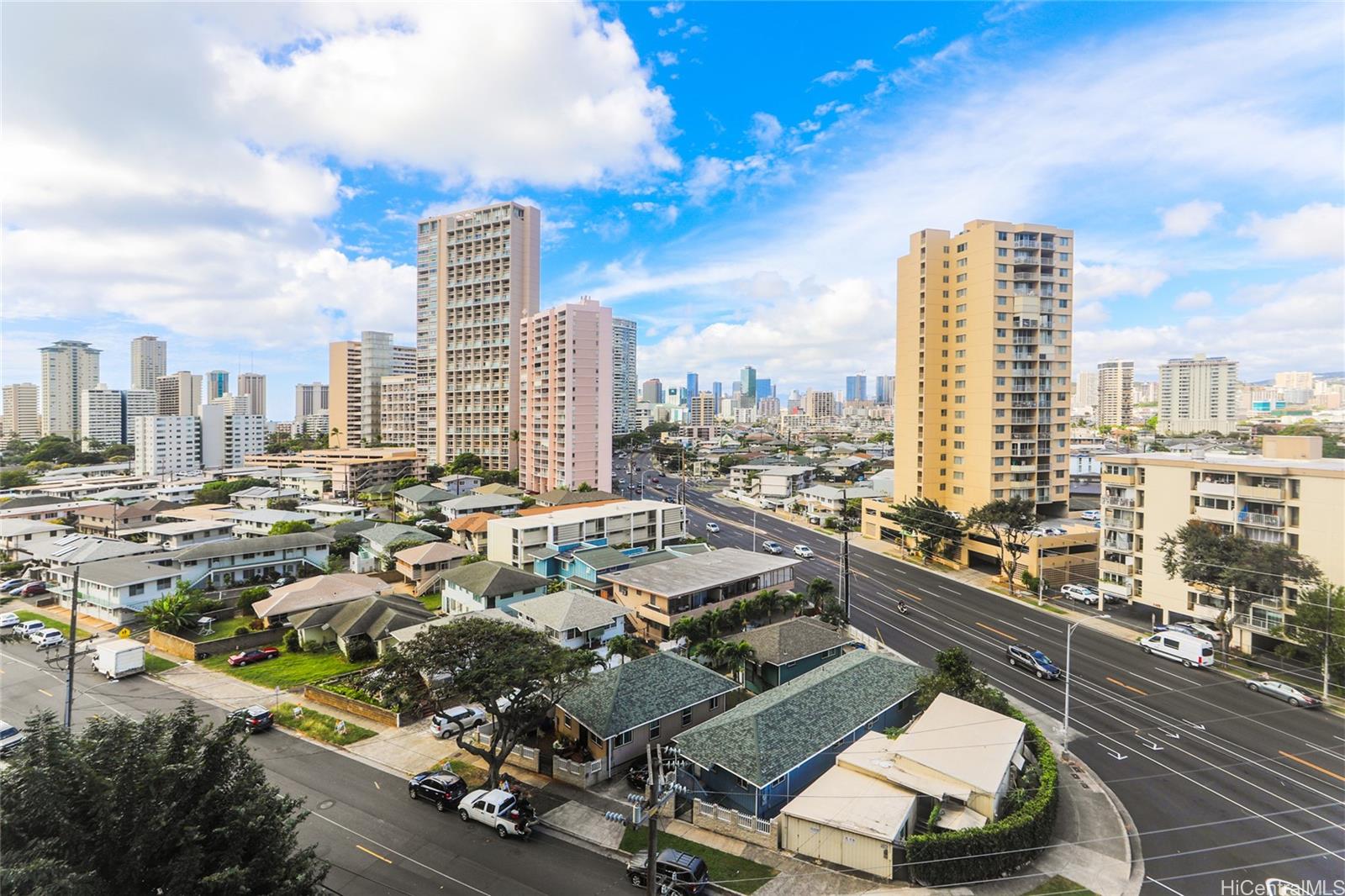 Iolani Court Plaza condo # 902, Honolulu, Hawaii - photo 24 of 25