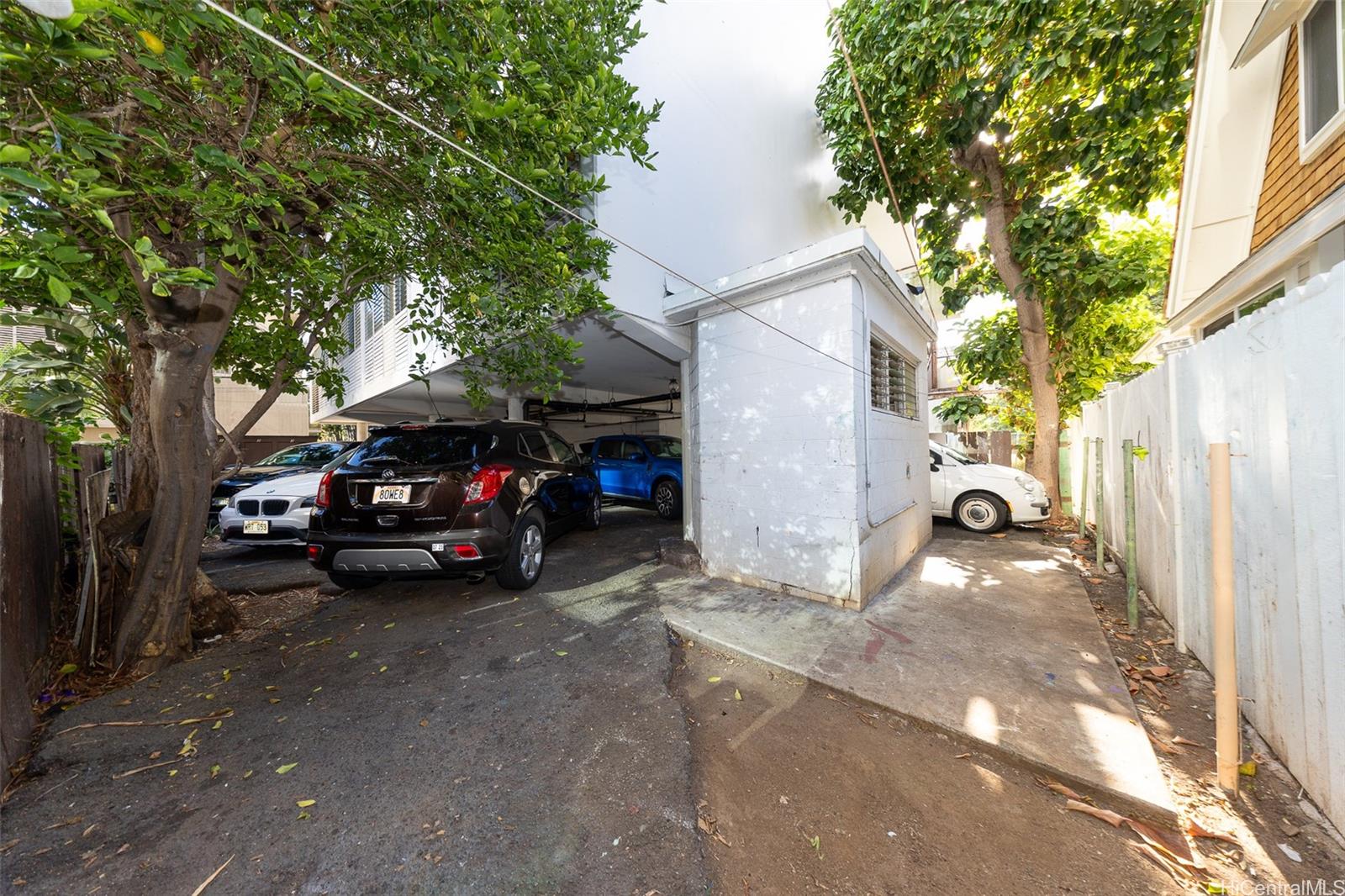 250 Kapili Street Honolulu - Multi-family - photo 17 of 25
