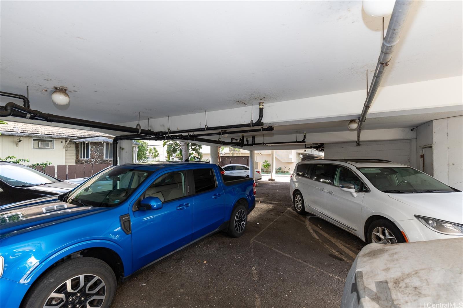 250 Kapili Street Honolulu - Multi-family - photo 6 of 25