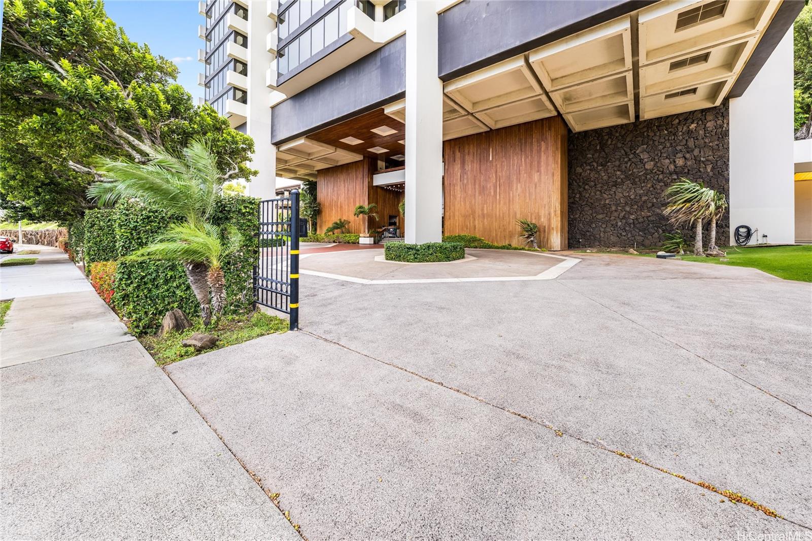 Mt Terrace condo # 10E, Honolulu, Hawaii - photo 4 of 22