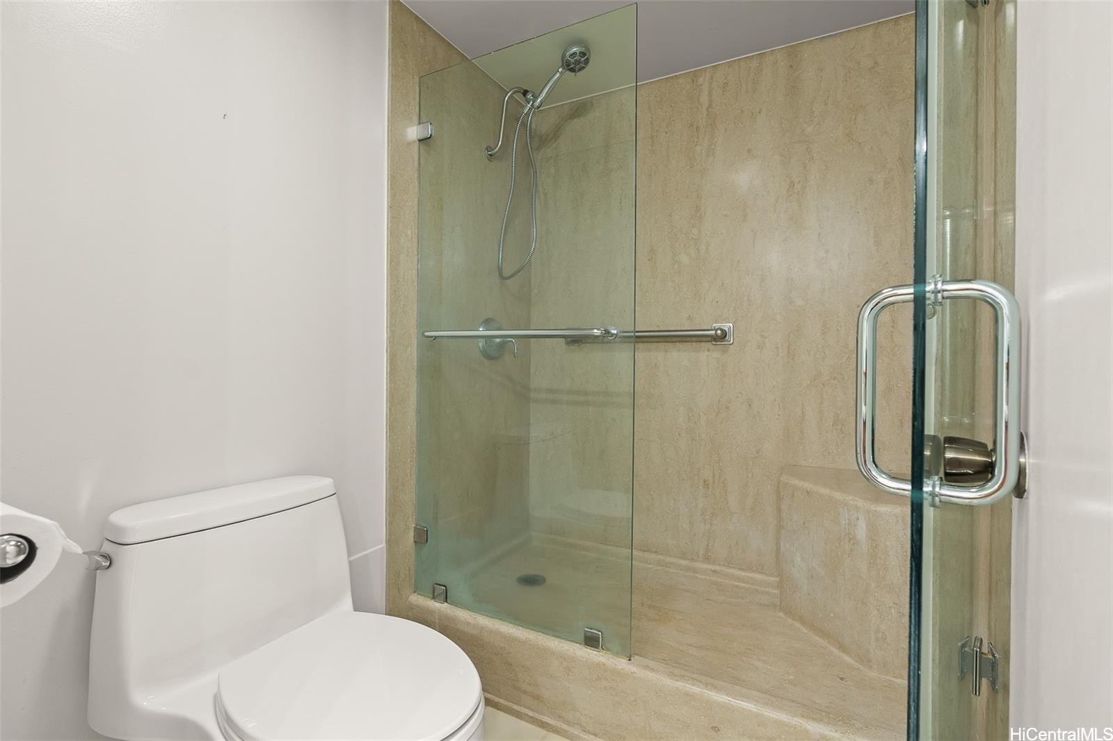 250 Kawaihae Street Honolulu - Rental - photo 13 of 21