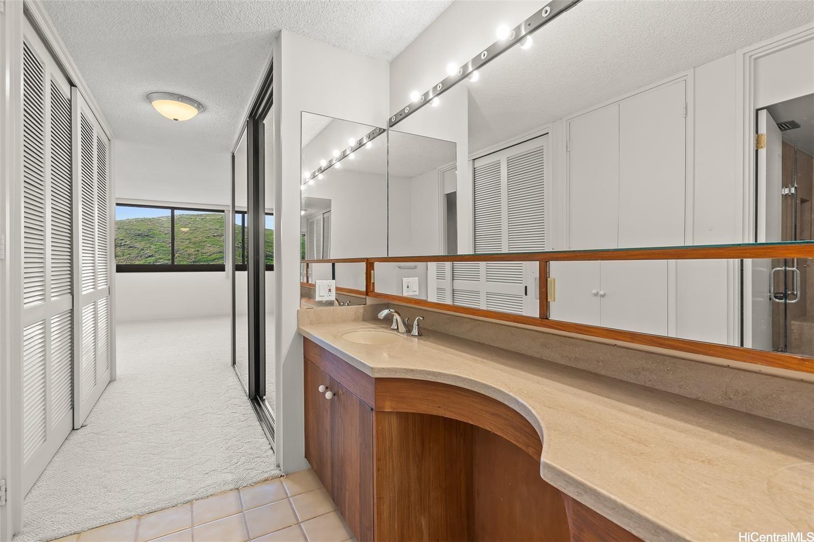 250 Kawaihae Street Honolulu - Rental - photo 14 of 21