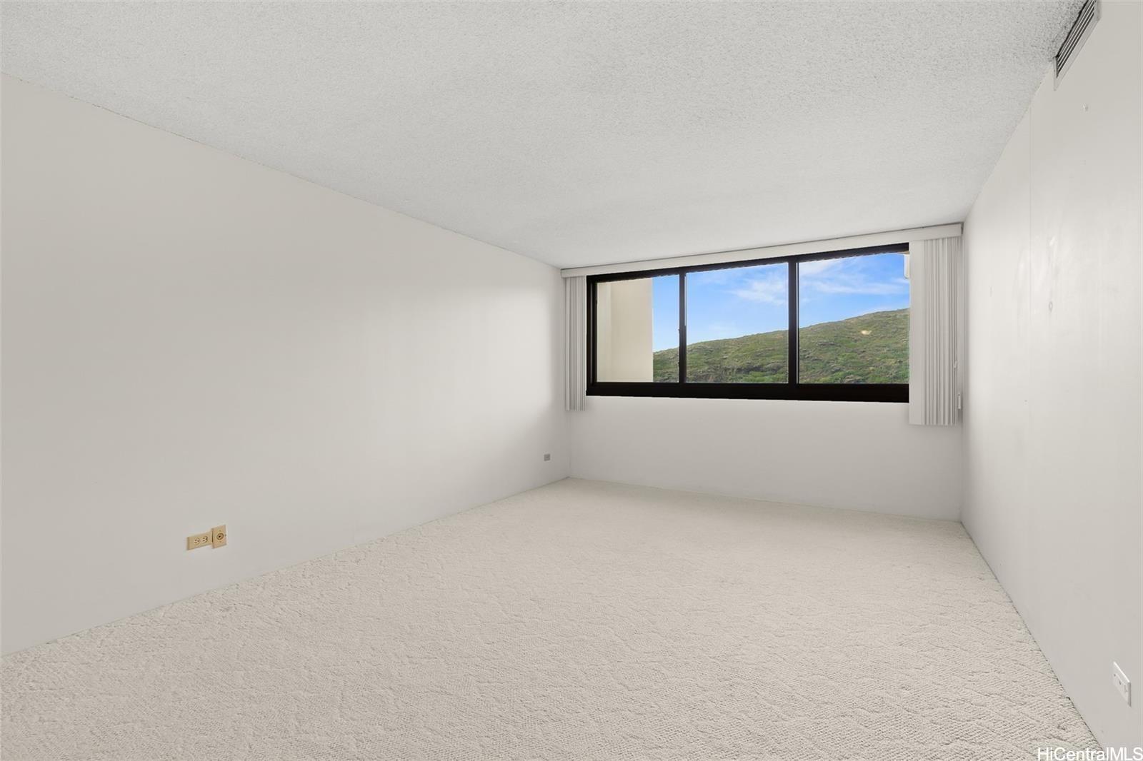 250 Kawaihae Street Honolulu - Rental - photo 15 of 21