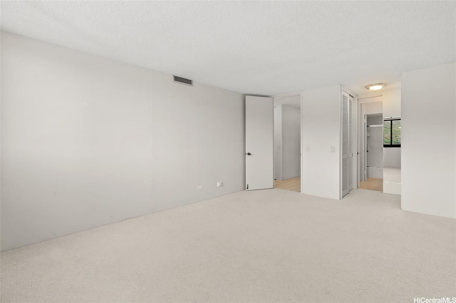 250 Kawaihae Street Honolulu - Rental - photo 16 of 21