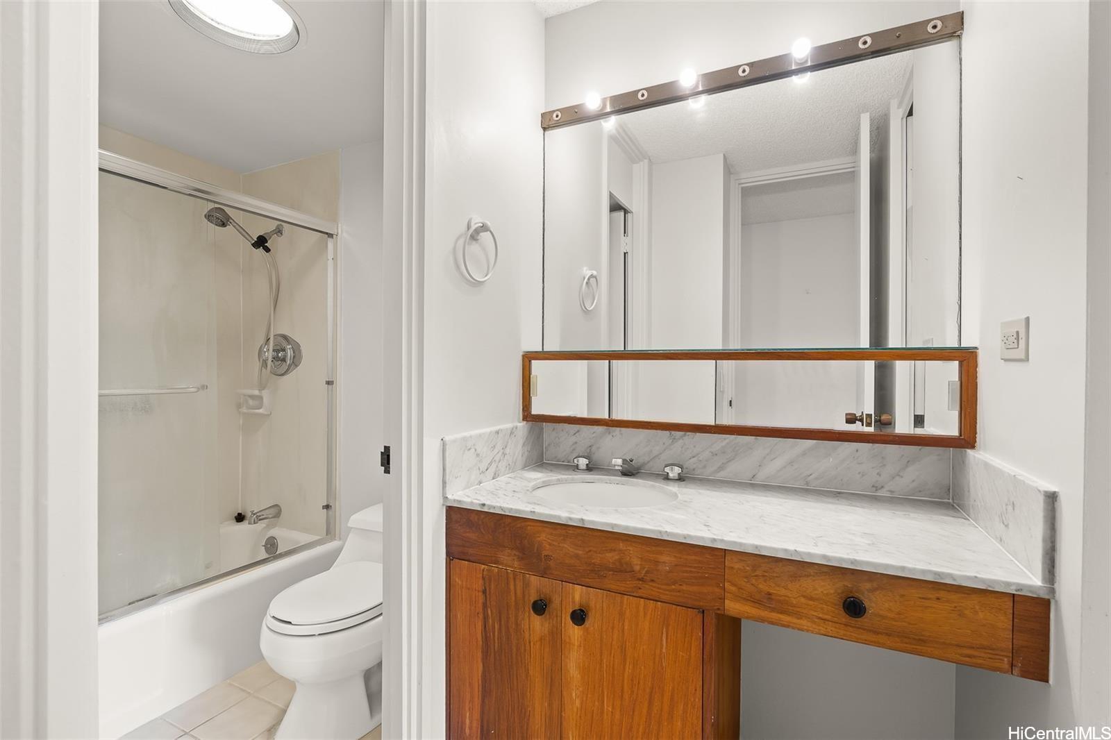 250 Kawaihae Street Honolulu - Rental - photo 17 of 21