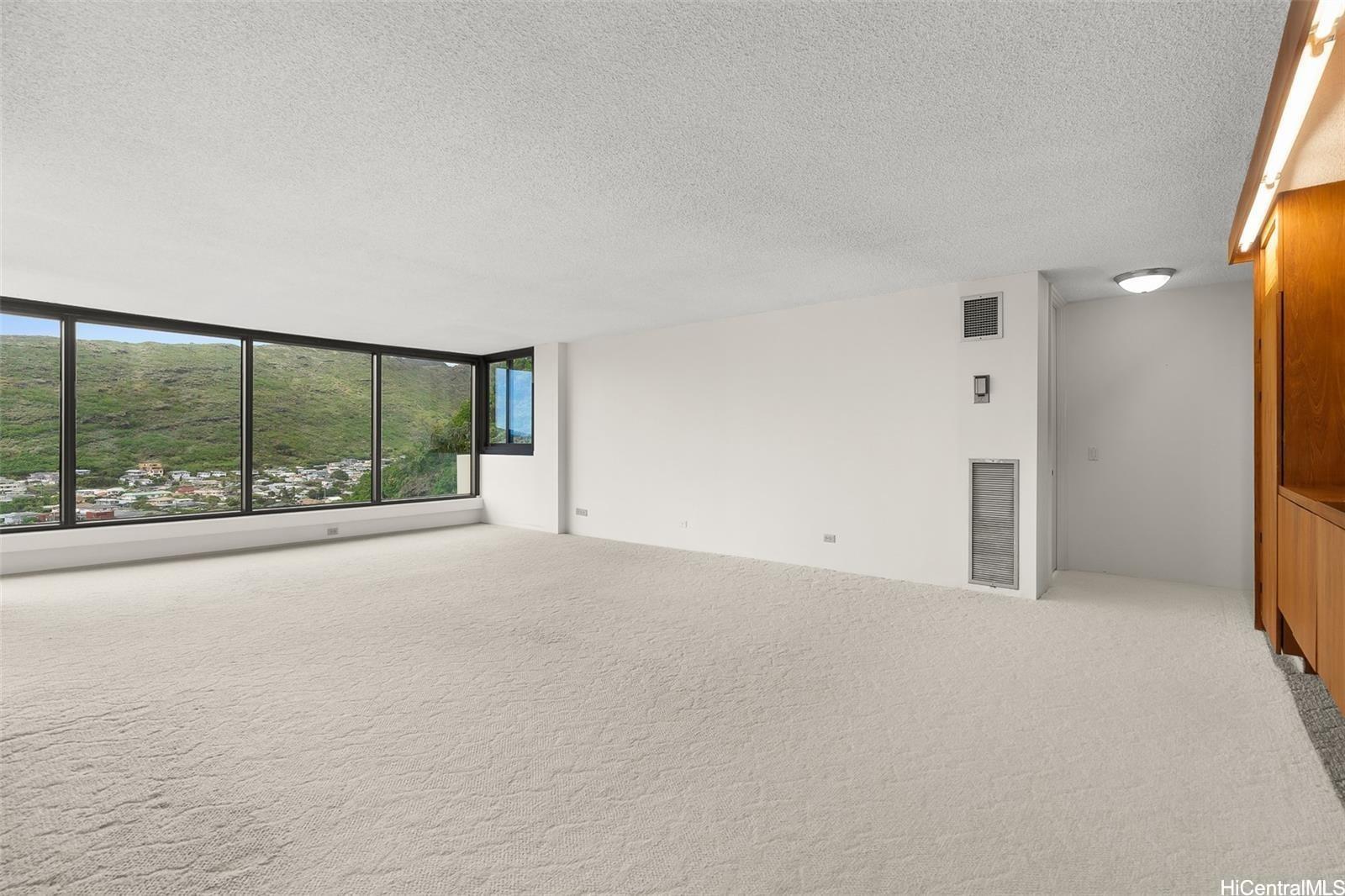 250 Kawaihae Street Honolulu - Rental - photo 4 of 21