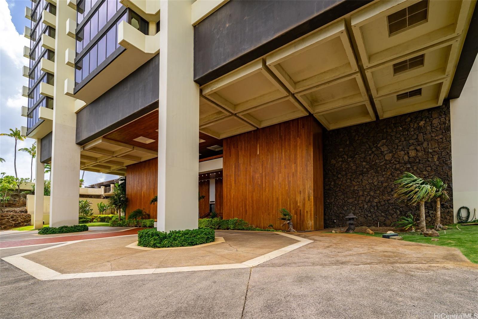 Mt Terrace condo # 16B, Honolulu, Hawaii - photo 3 of 25