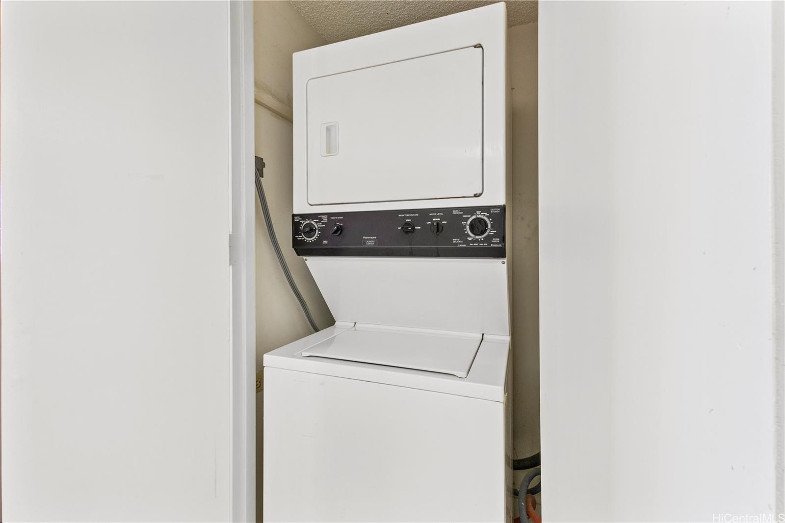 Mt Terrace condo # 16D, Honolulu, Hawaii - photo 16 of 25