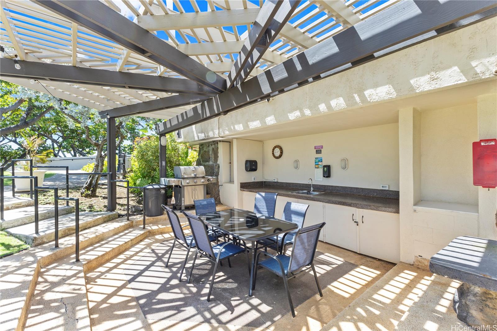 Mt Terrace condo # 16D, Honolulu, Hawaii - photo 22 of 25