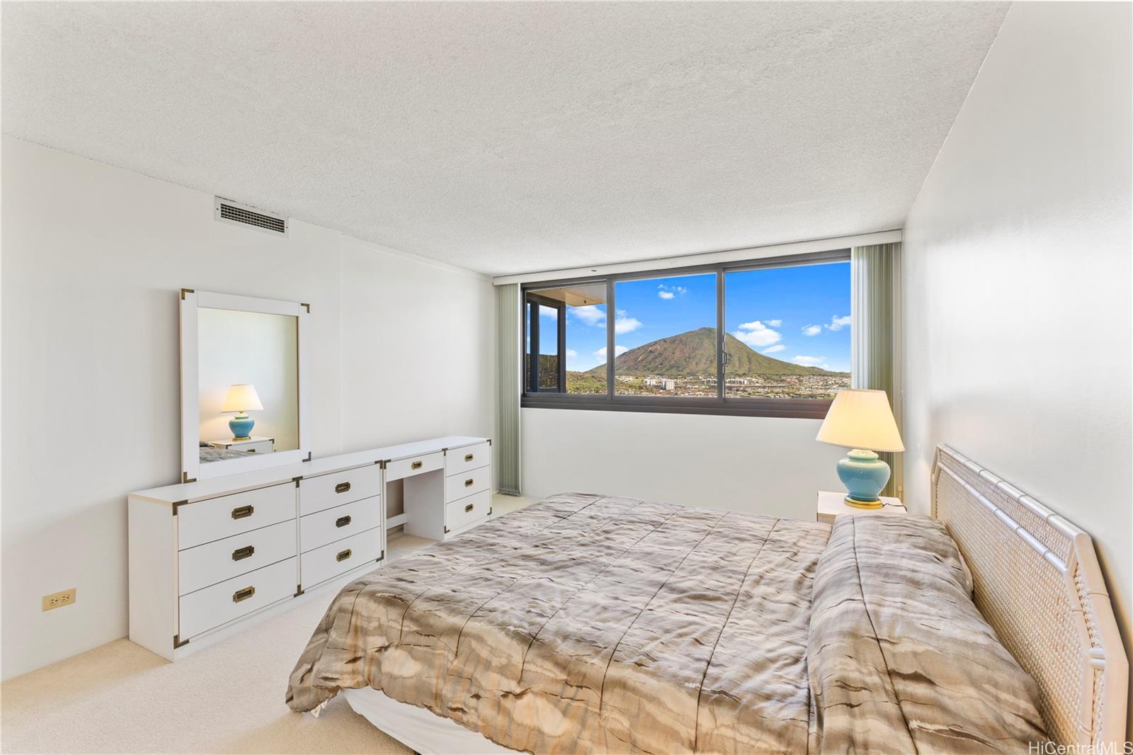 Mt Terrace condo # 16D, Honolulu, Hawaii - photo 9 of 25