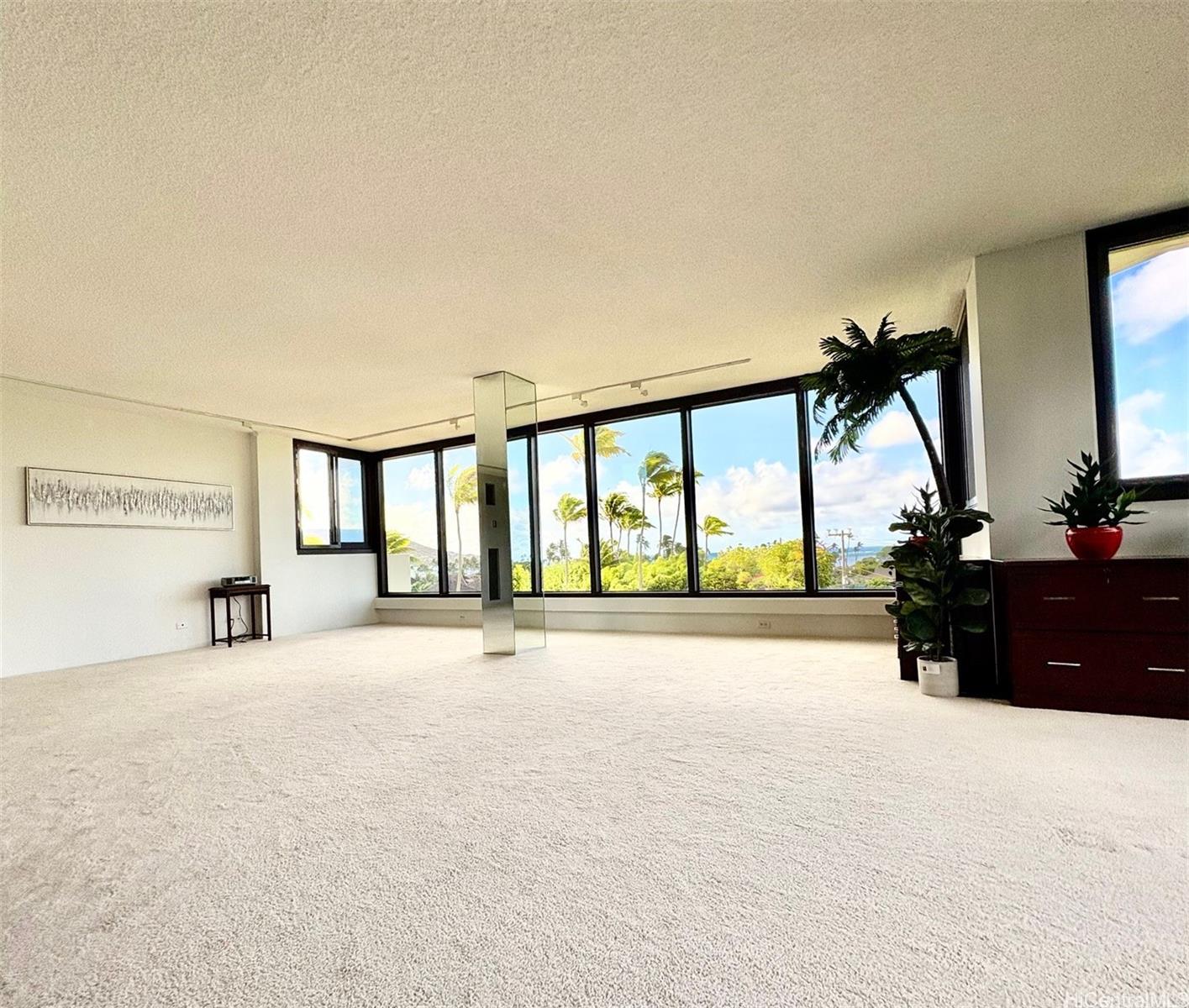 Mt Terrace condo # 1B, Honolulu, Hawaii - photo 4 of 15