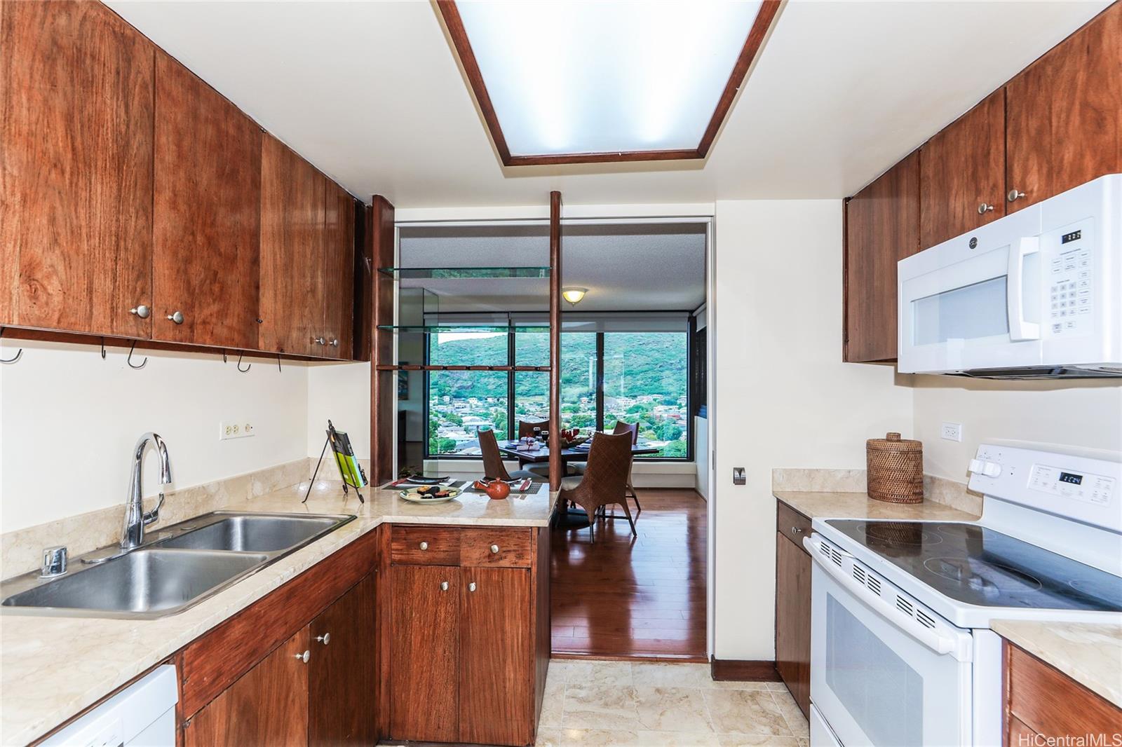 Mt Terrace condo # 8B, Honolulu, Hawaii - photo 10 of 24