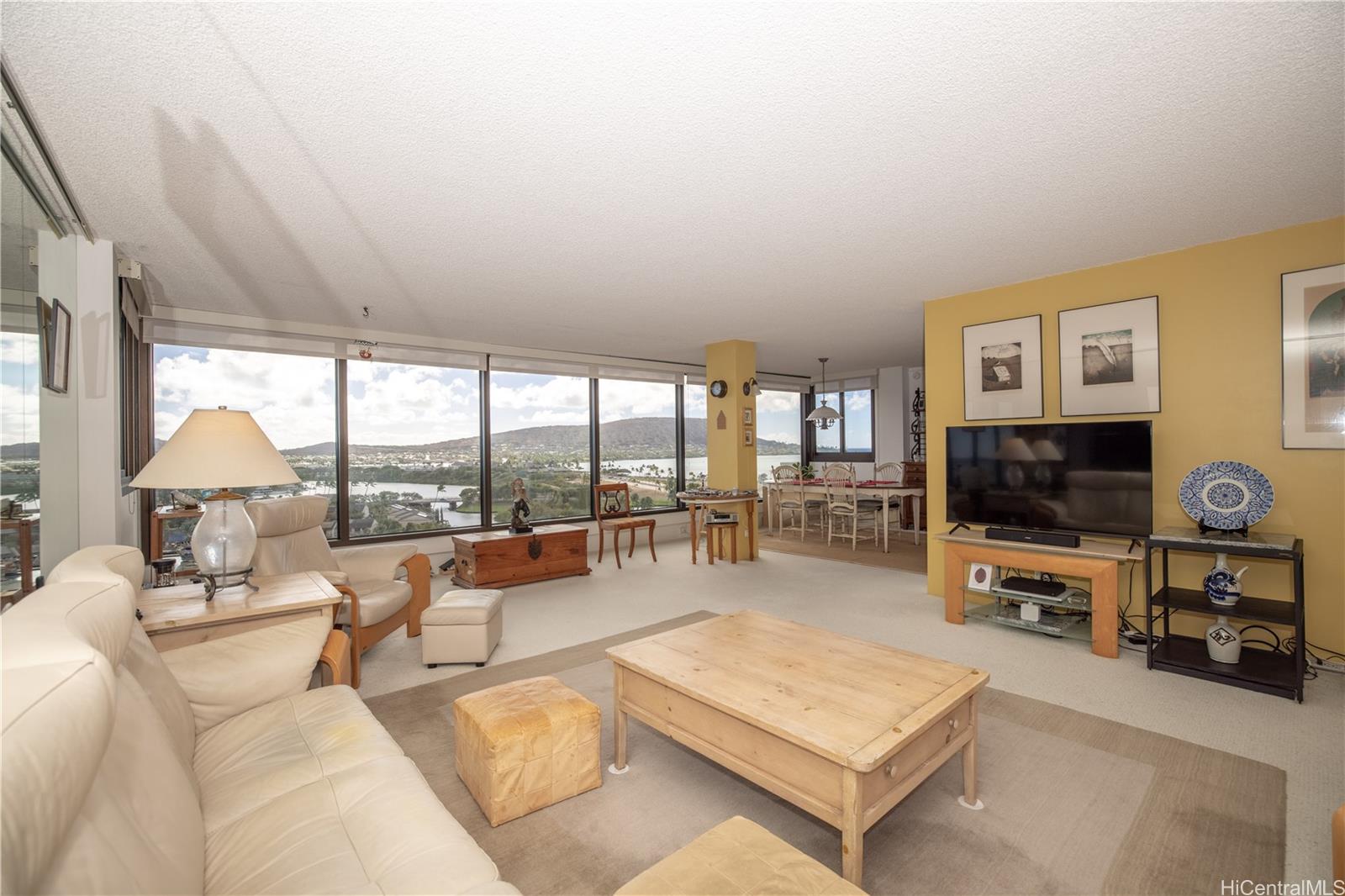 Mt Terrace condo # 8D, Honolulu, Hawaii - photo 2 of 17