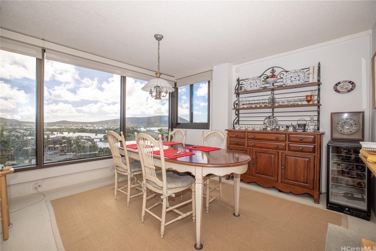 Mt Terrace condo # 8D, Honolulu, Hawaii - photo 3 of 17