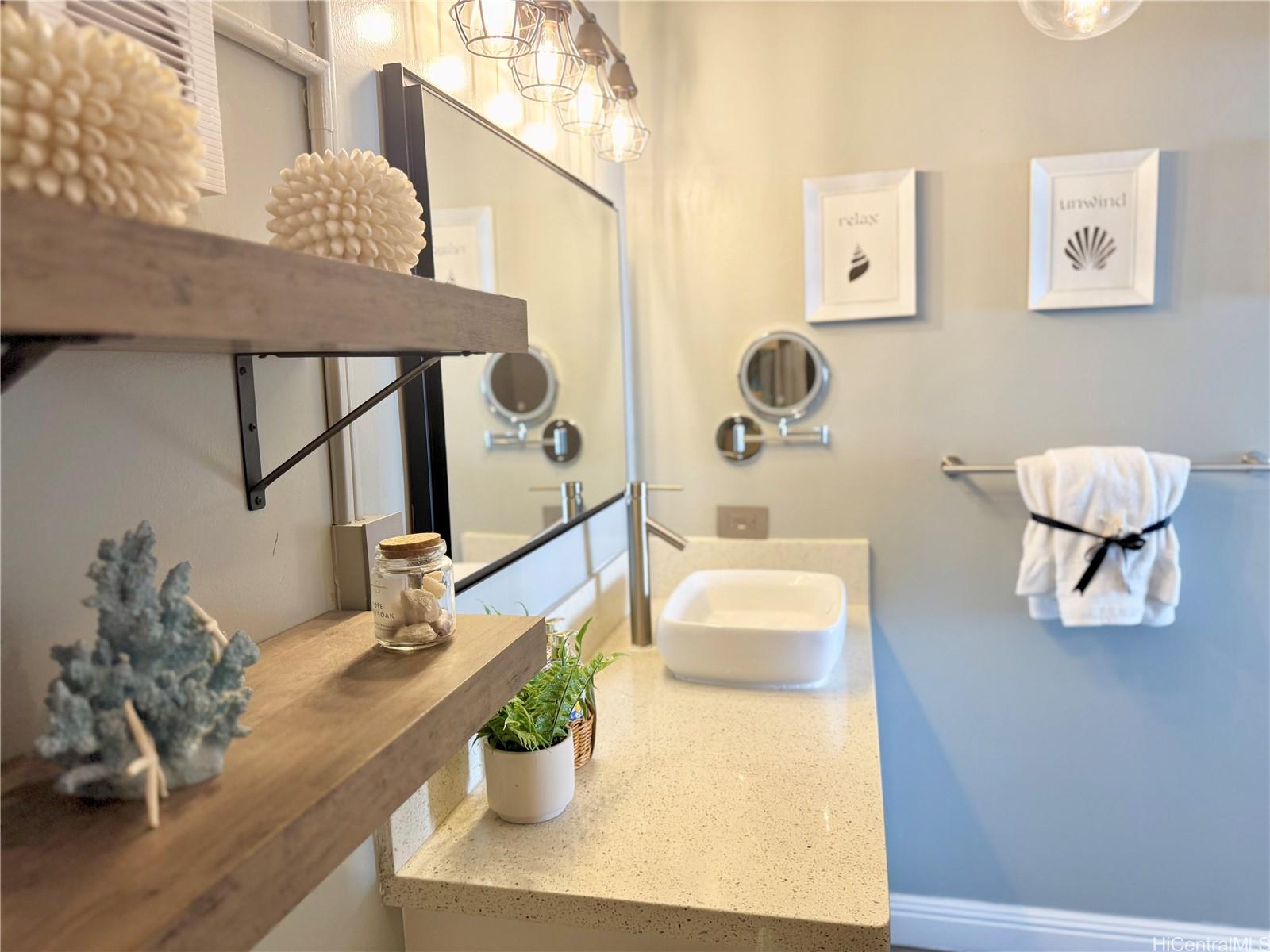 250 Ohua condo # 10A, Honolulu, Hawaii - photo 20 of 25