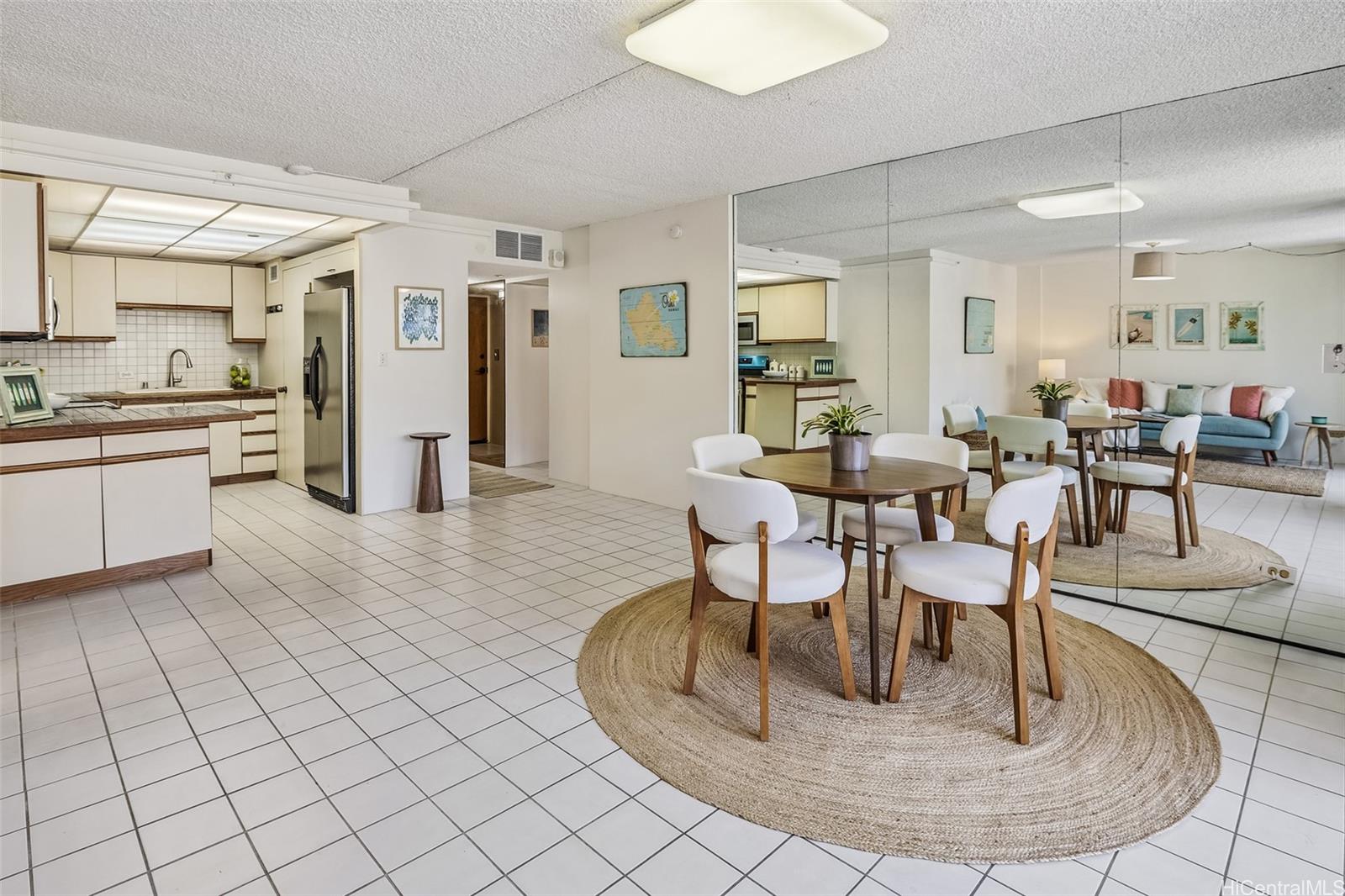 250 Ohua condo # 1B, Honolulu, Hawaii - photo 11 of 25