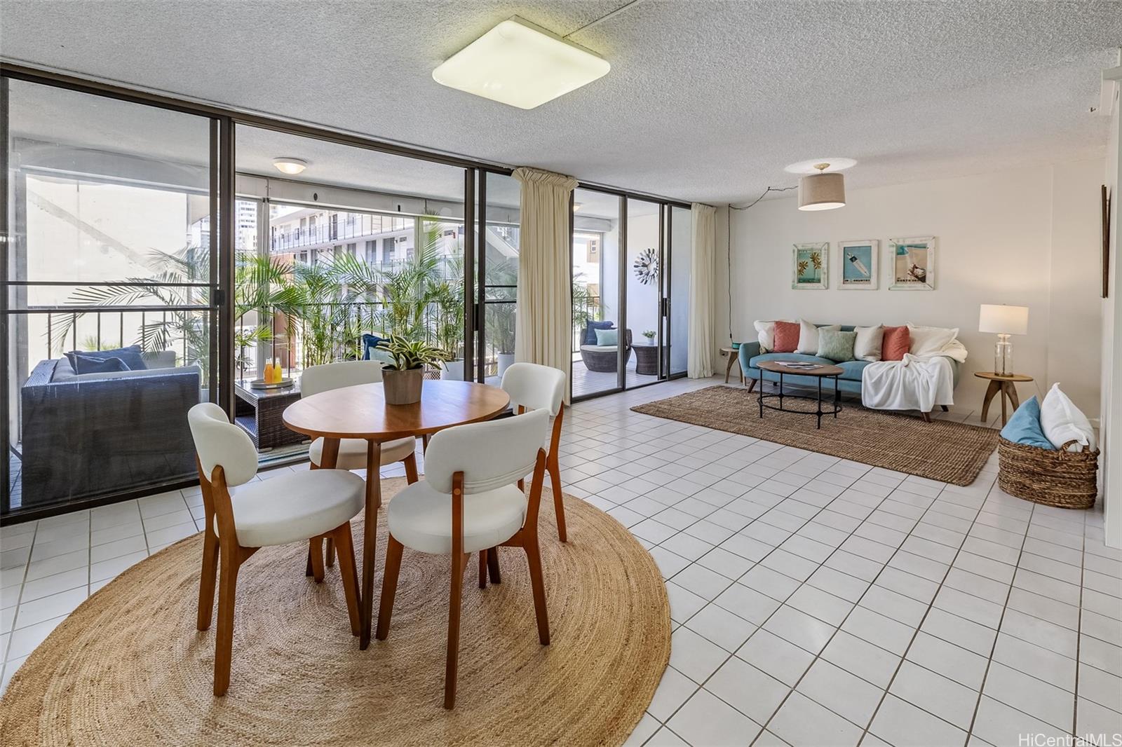 250 Ohua condo # 1B, Honolulu, Hawaii - photo 3 of 25