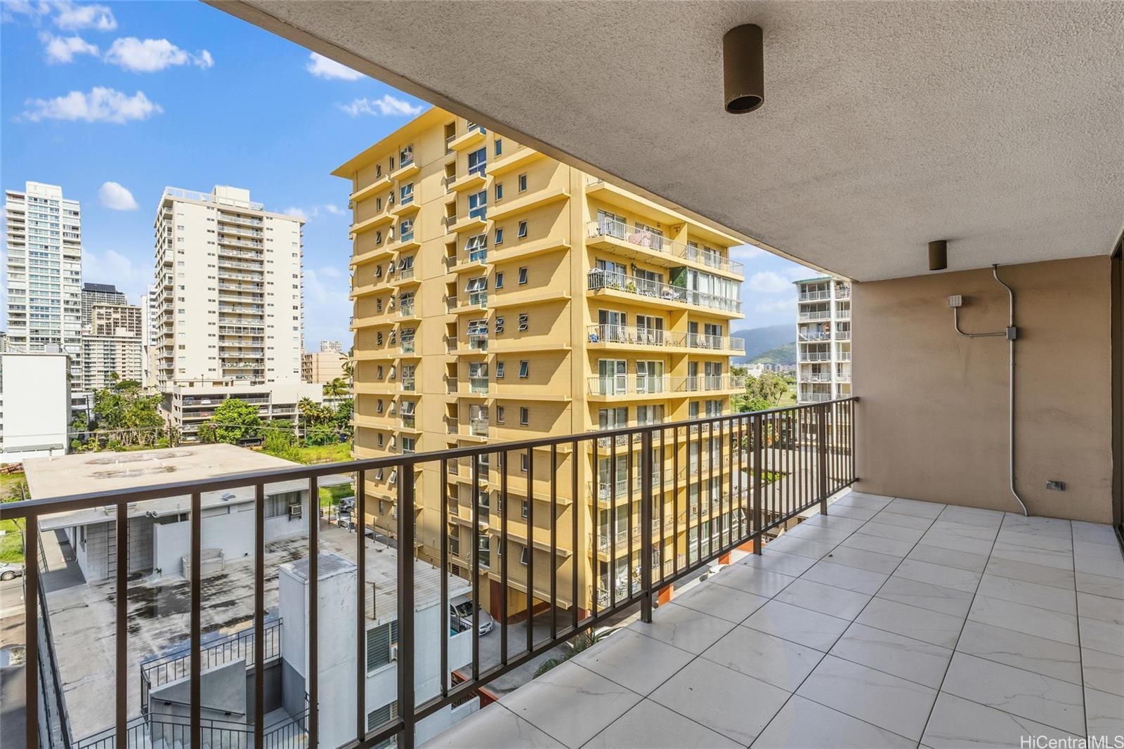 250 Ohua Ave Honolulu - Rental - photo 3 of 20