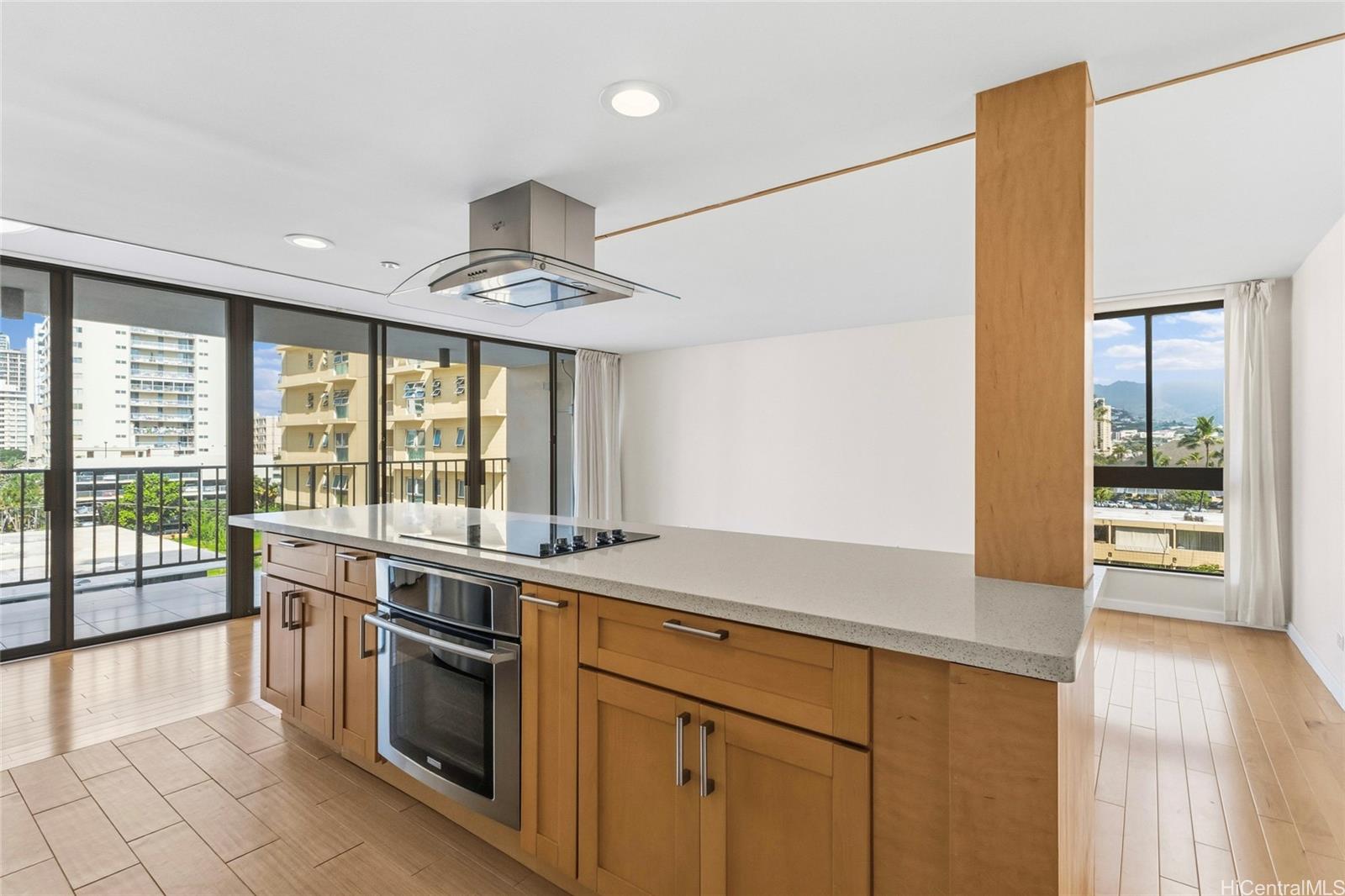 250 Ohua Ave Honolulu - Rental - photo 4 of 20