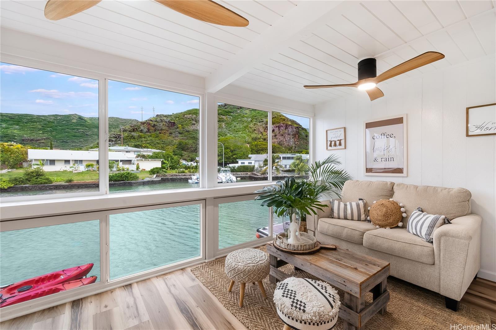 250 Opihikao Way townhouse # 751, Honolulu, Hawaii - photo 2 of 25