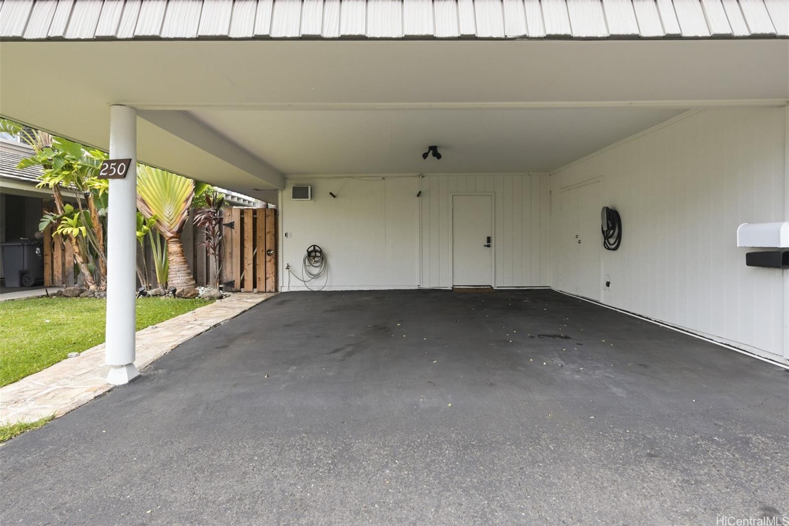 Kuapa Isle condo # 751, Honolulu, Hawaii - photo 22 of 24