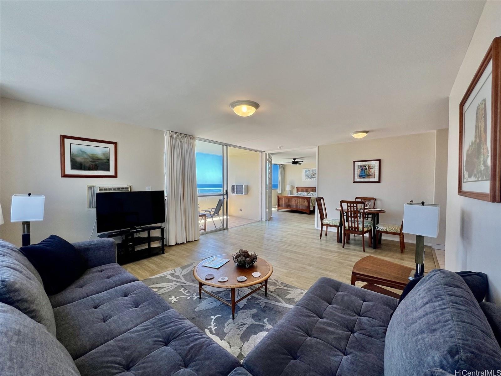 Foster Tower condo # 1604, Honolulu, Hawaii - photo 12 of 25