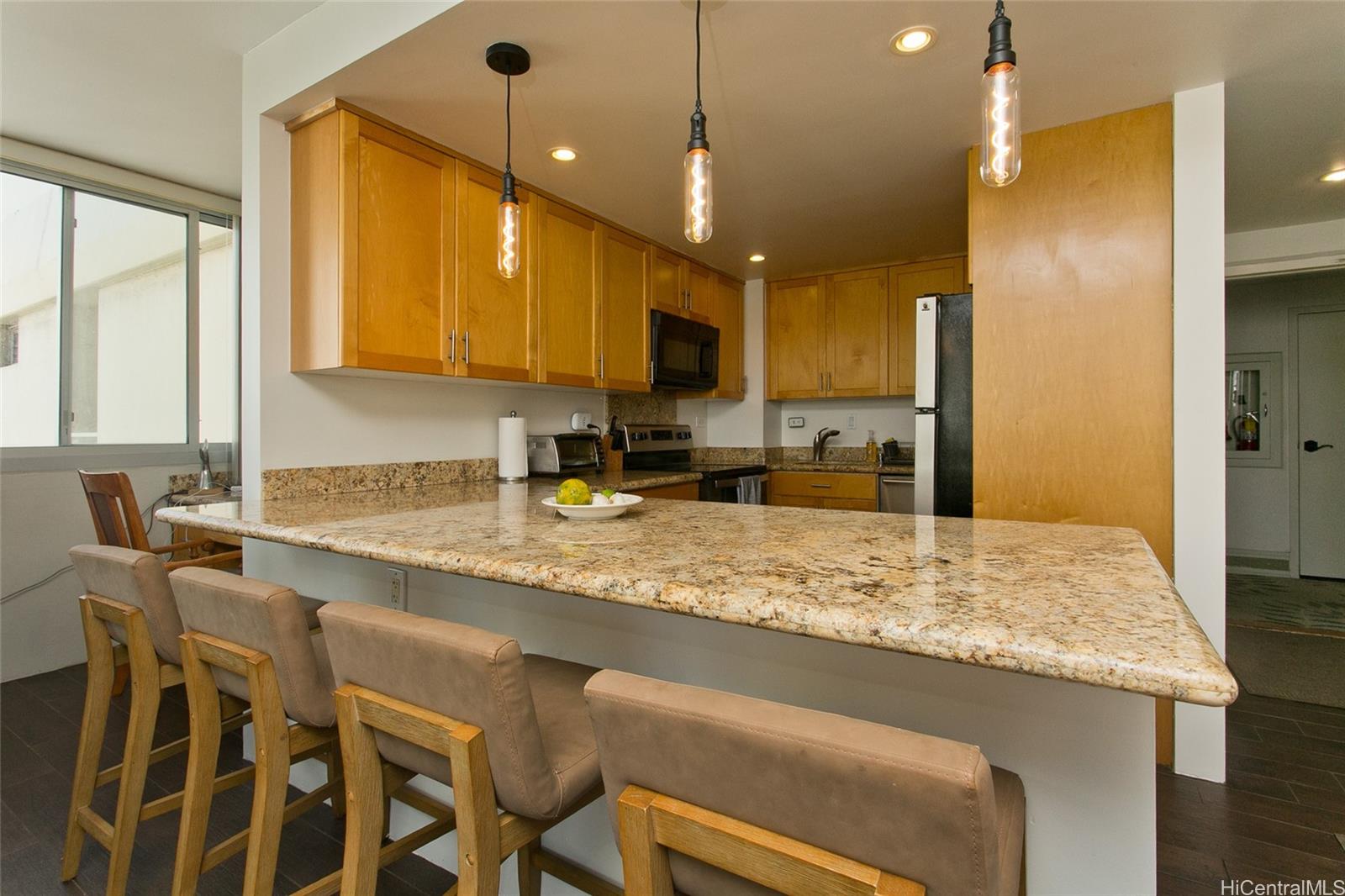 Foster Tower condo # 1803, Honolulu, Hawaii - photo 6 of 14