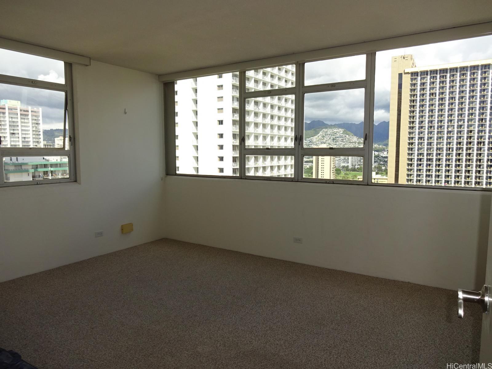 2500 Kalakaua Ave Honolulu - Rental - photo 12 of 13