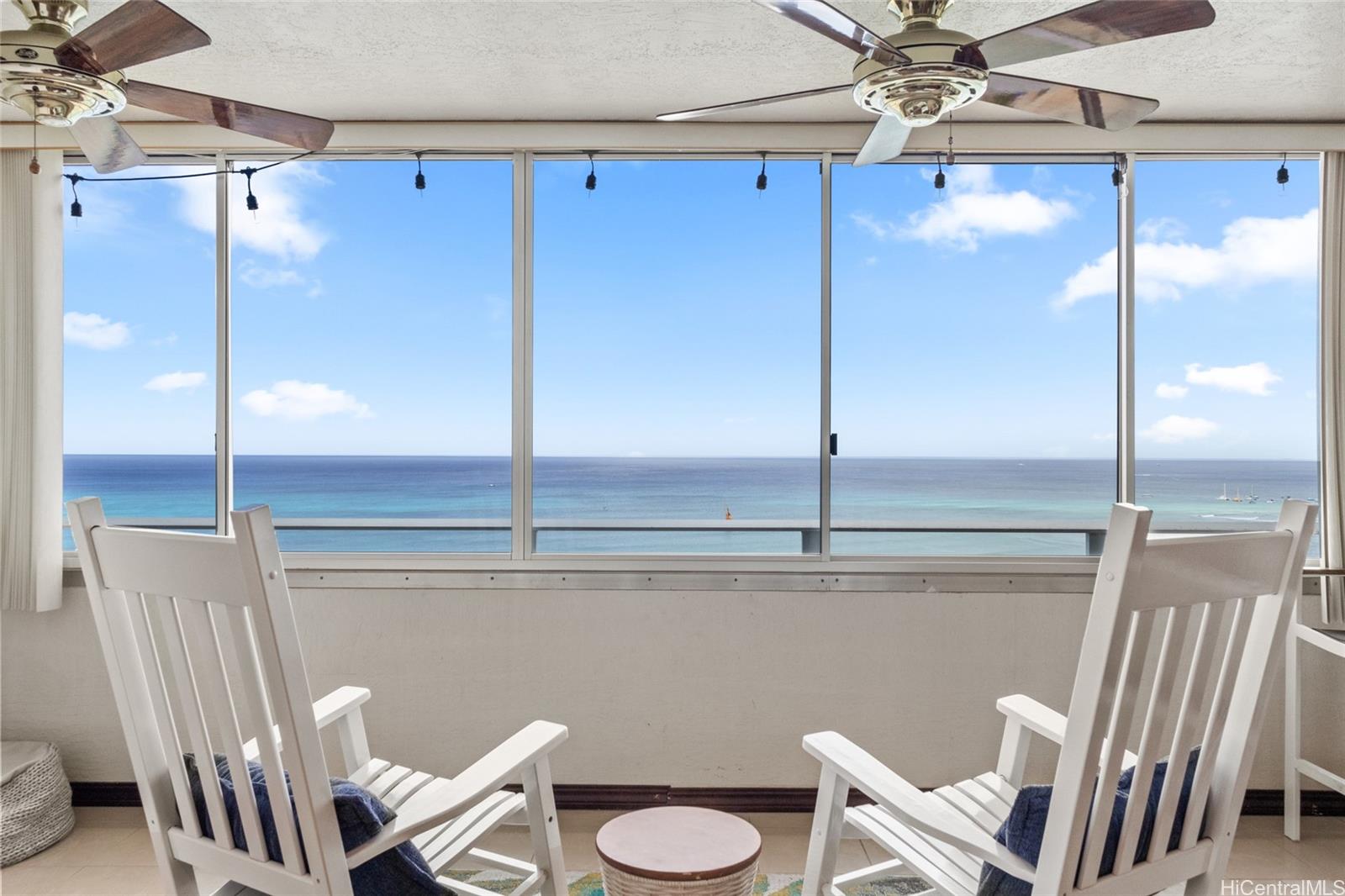 Foster Tower condo # 2501, Honolulu, Hawaii - photo 4 of 22