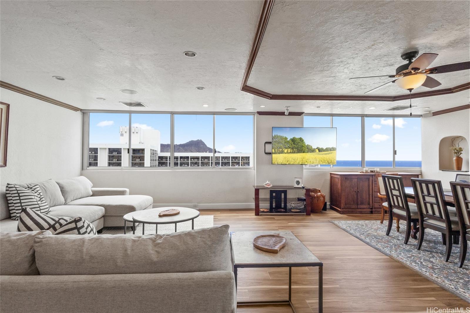 Foster Tower condo # 2501, Honolulu, Hawaii - photo 7 of 22