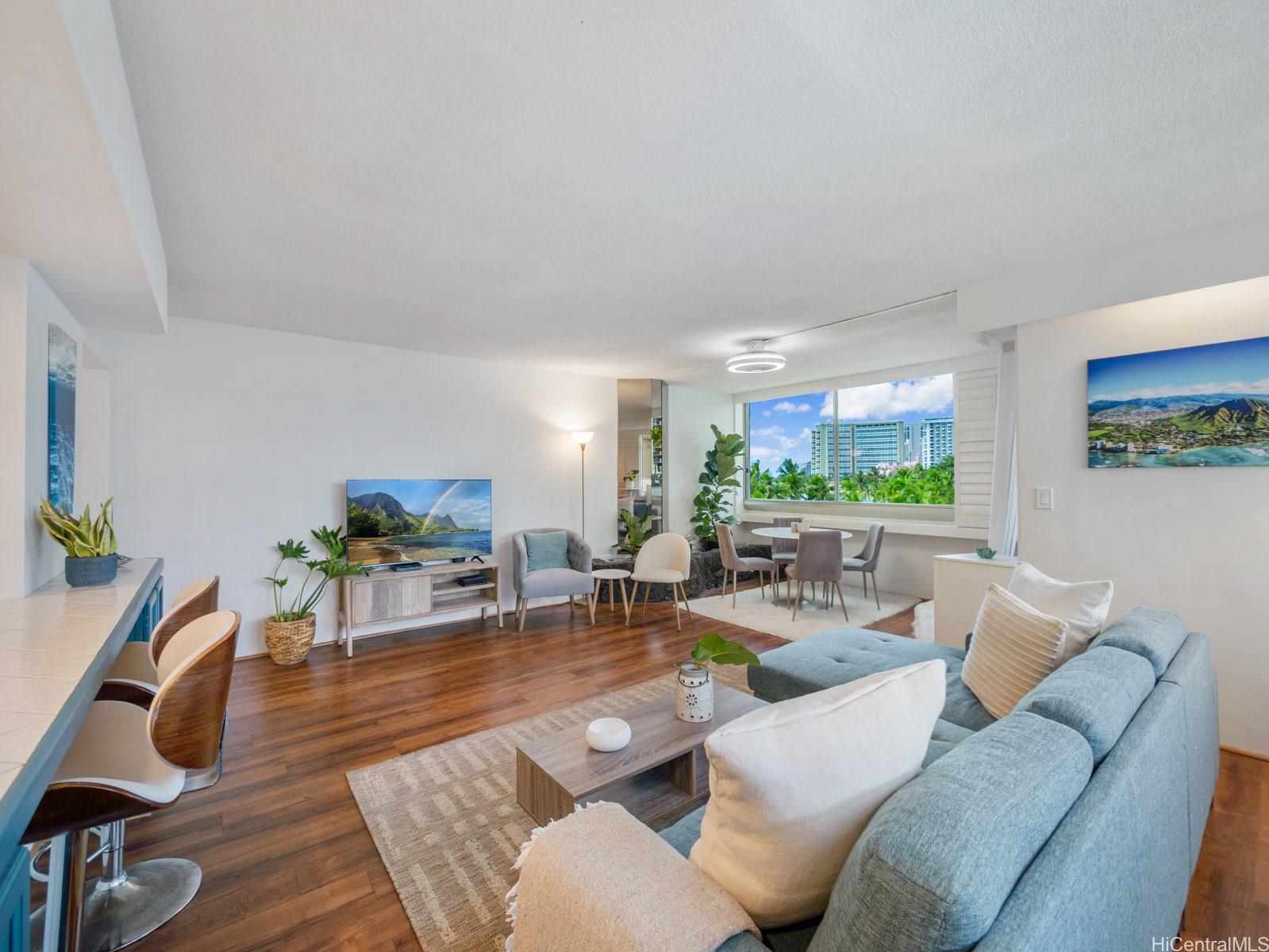 Foster Tower condo # 503, Honolulu, Hawaii - photo 3 of 19