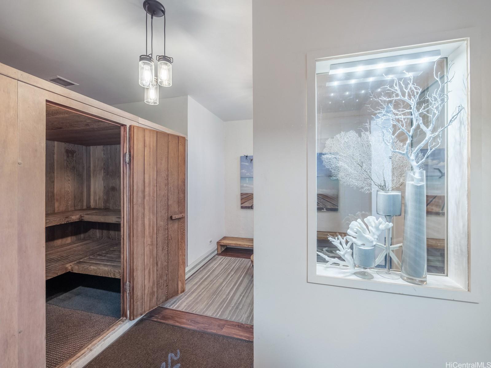 Foster Tower condo # 503, Honolulu, Hawaii - photo 19 of 19