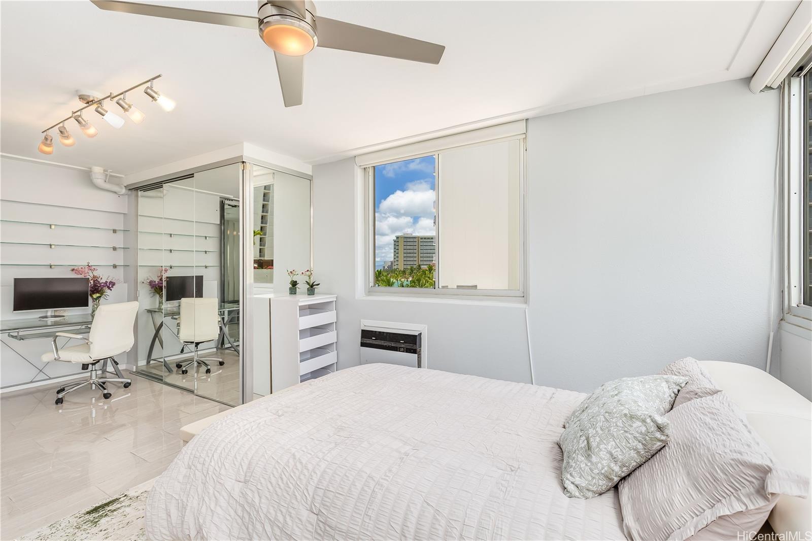 Foster Tower condo # 504, Honolulu, Hawaii - photo 19 of 25