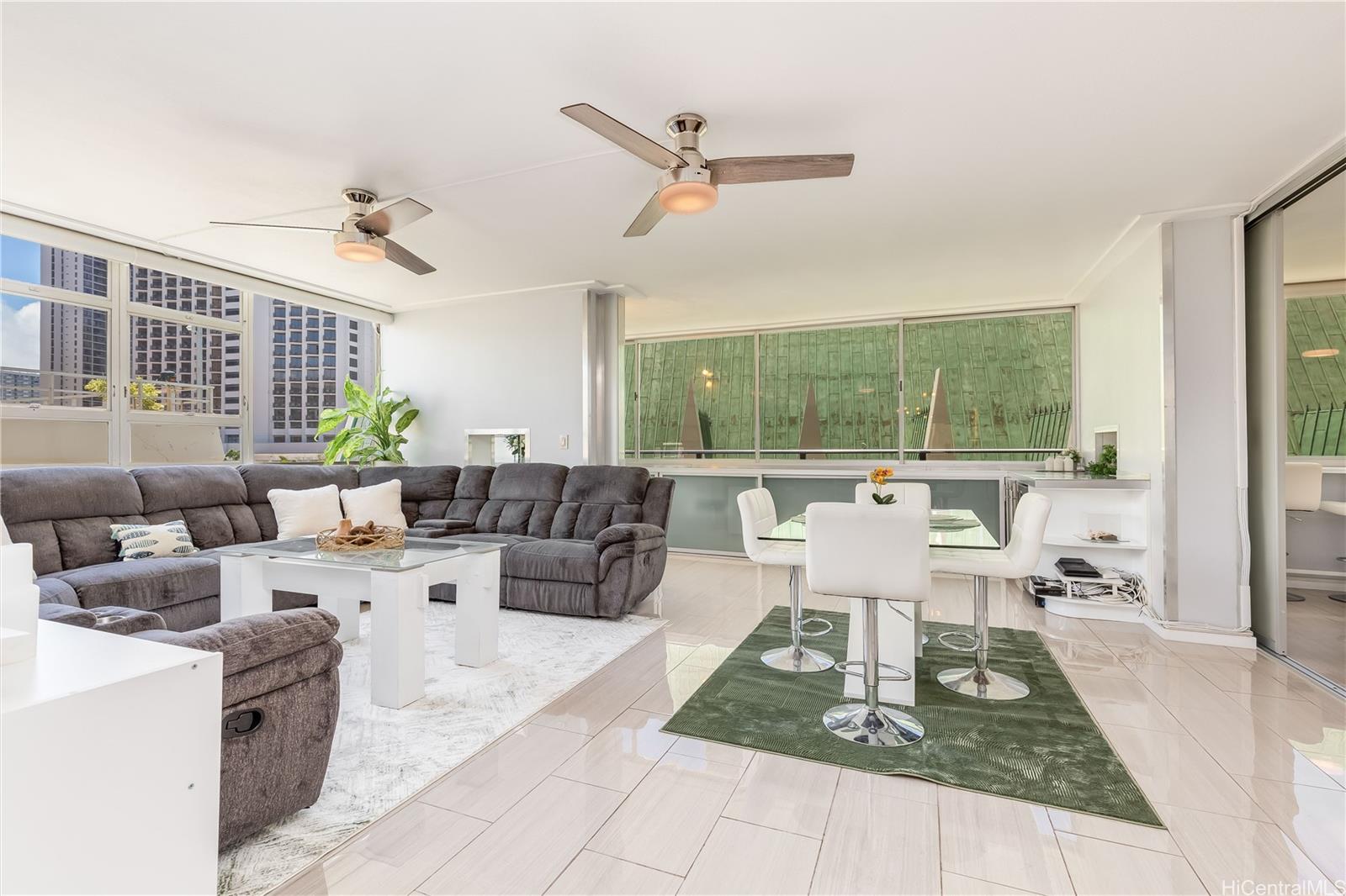 Foster Tower condo # 504, Honolulu, Hawaii - photo 5 of 25