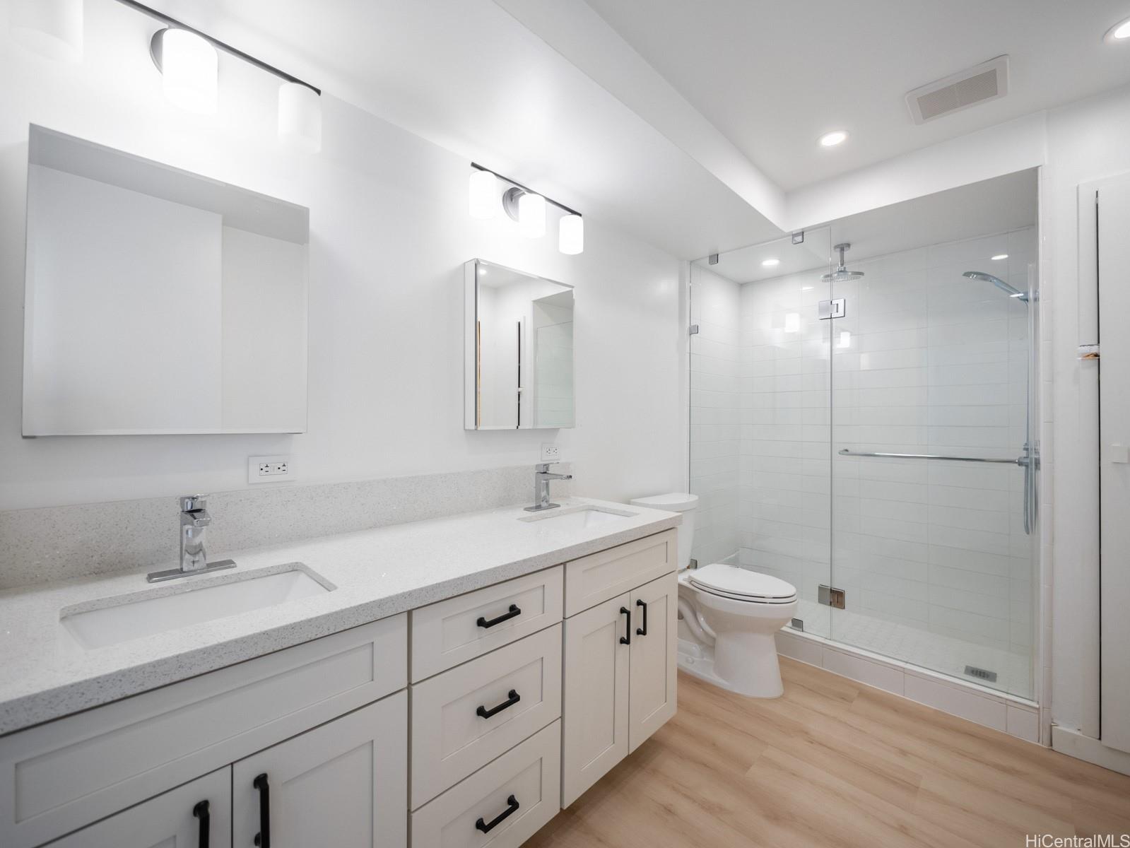 Foster Tower condo # 901, Honolulu, Hawaii - photo 10 of 25