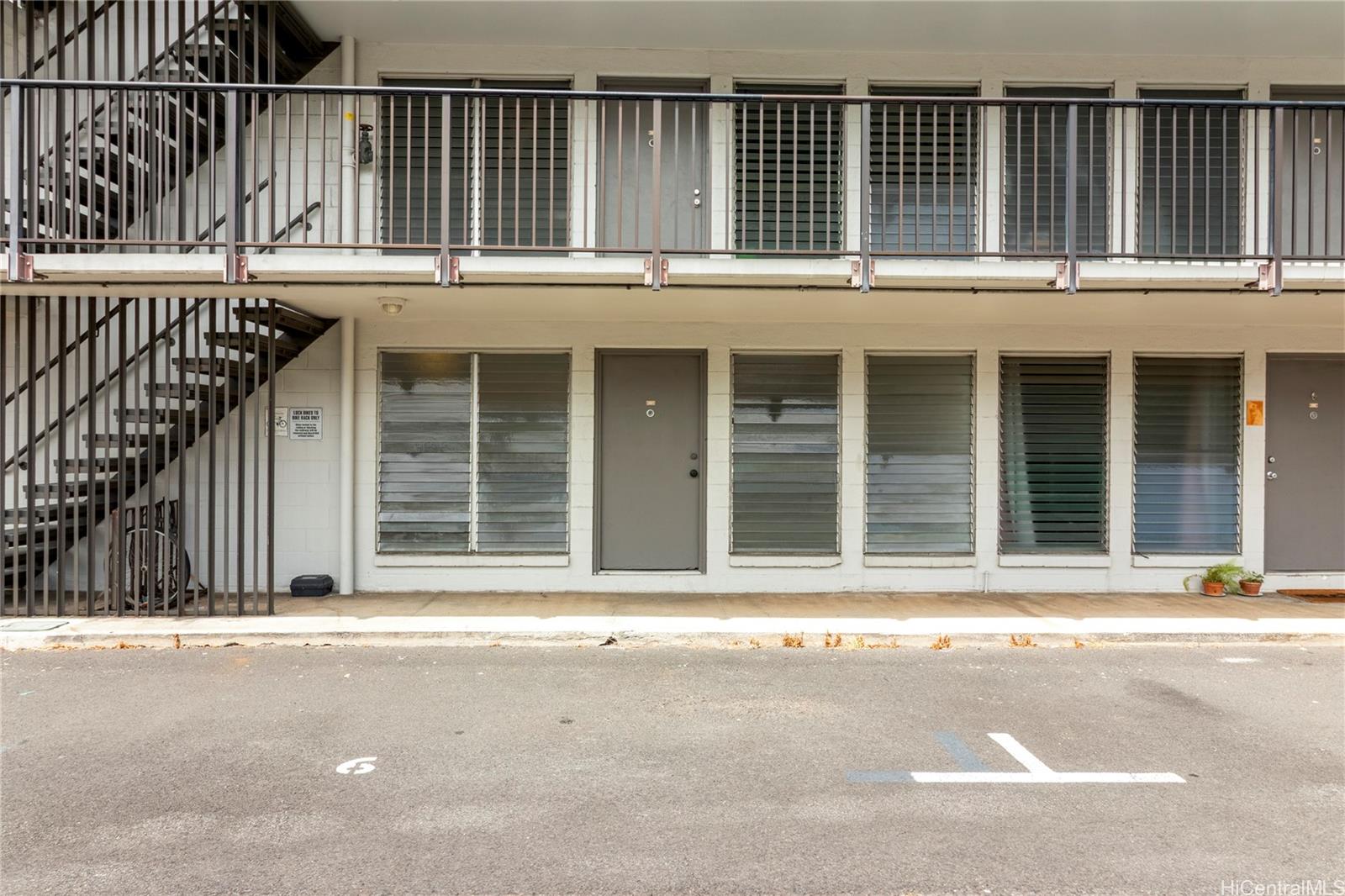 Varsity House condo # 101, Honolulu, Hawaii - photo 14 of 15