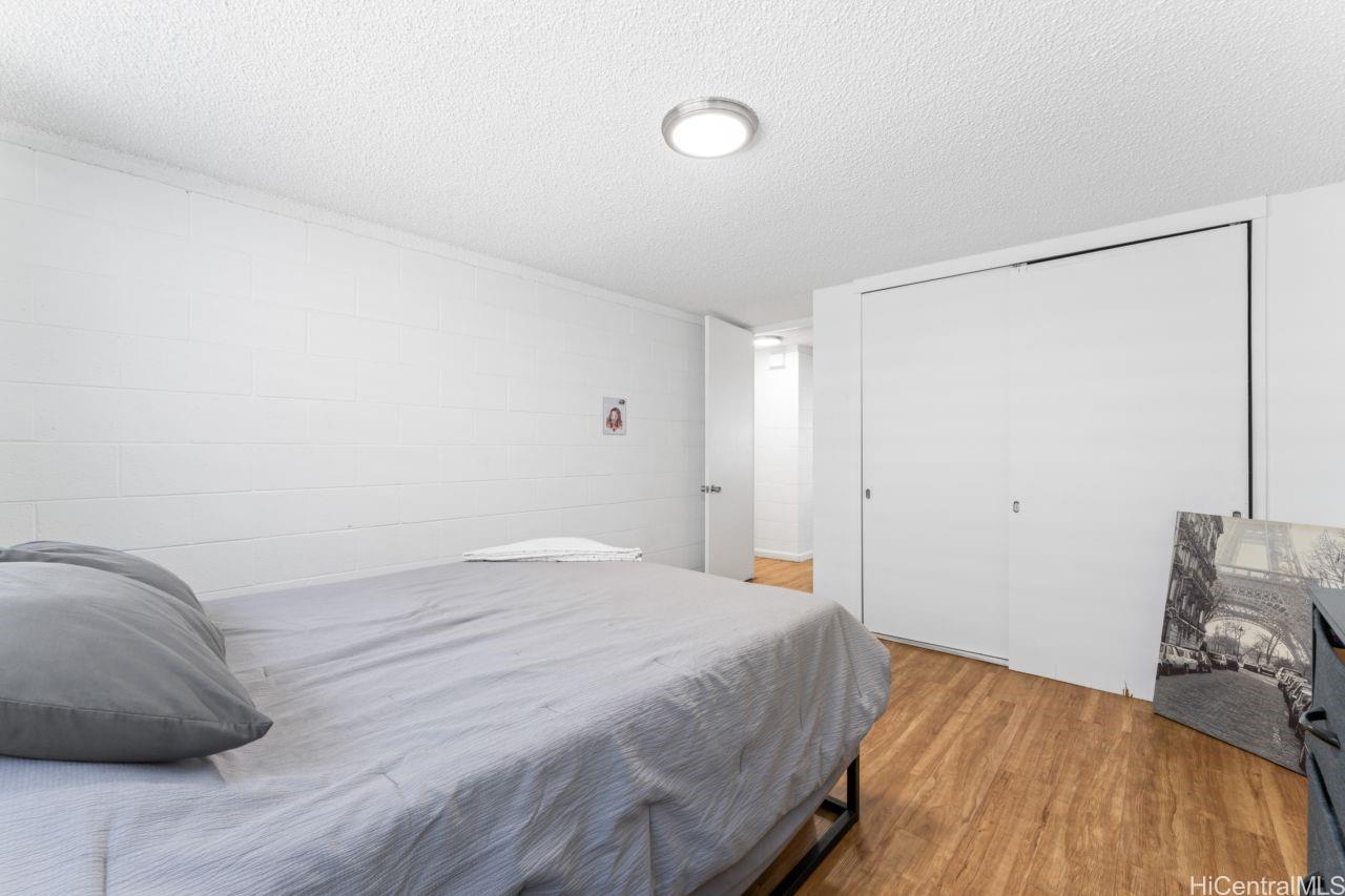 Varsity House condo # 102, Honolulu, Hawaii - photo 19 of 24