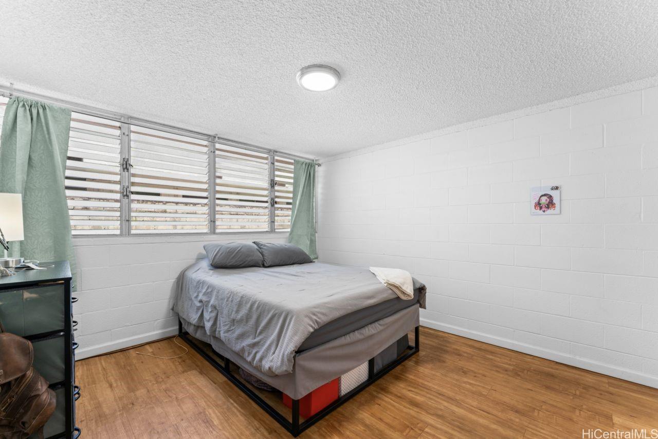 Varsity House condo # 102, Honolulu, Hawaii - photo 20 of 24