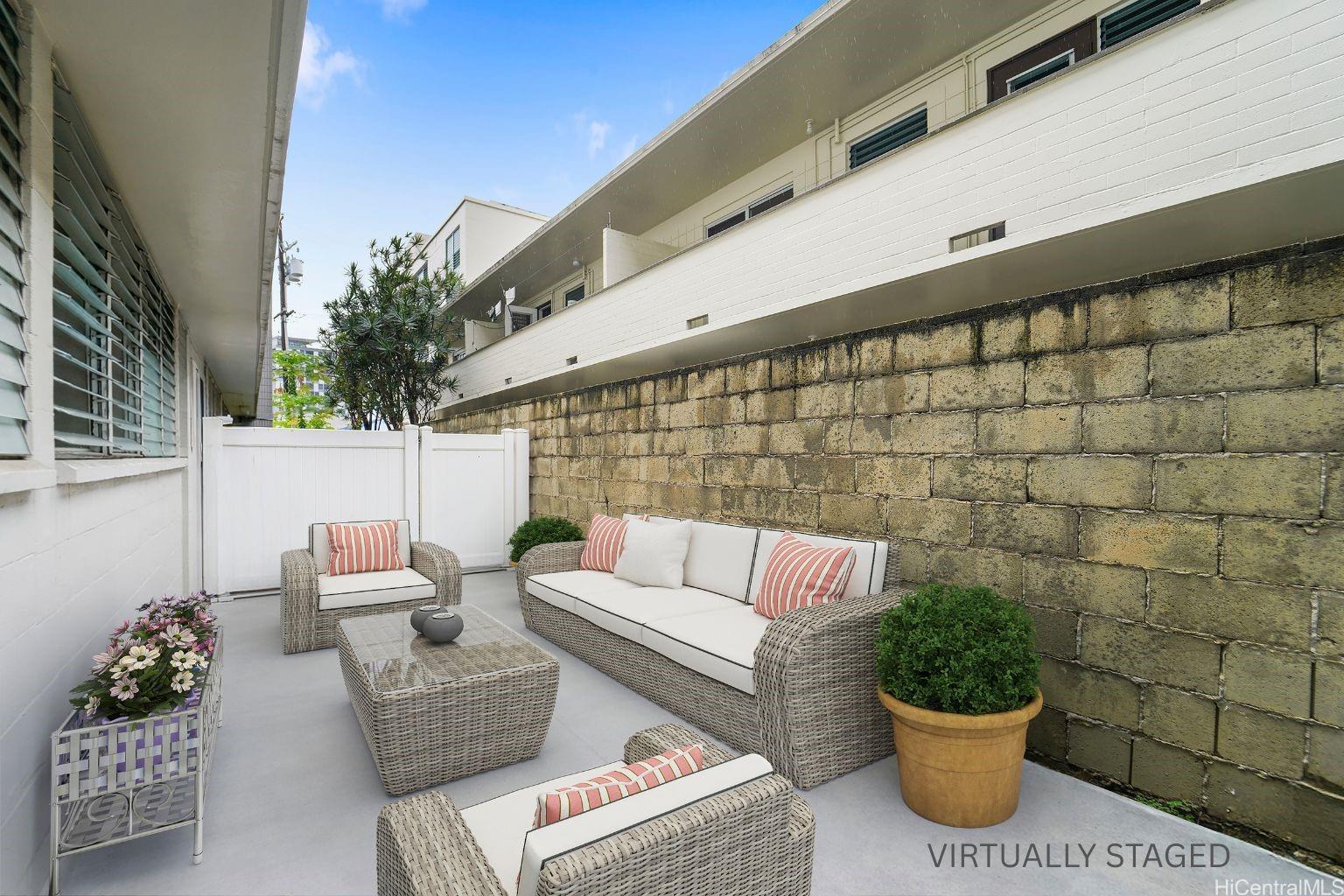 Varsity House condo # 102, Honolulu, Hawaii - photo 13 of 19