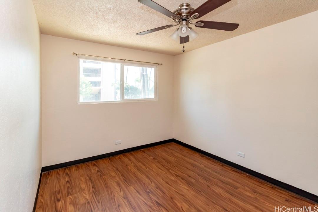 2503 Ala Wai Blvd Honolulu - Rental - photo 3 of 7