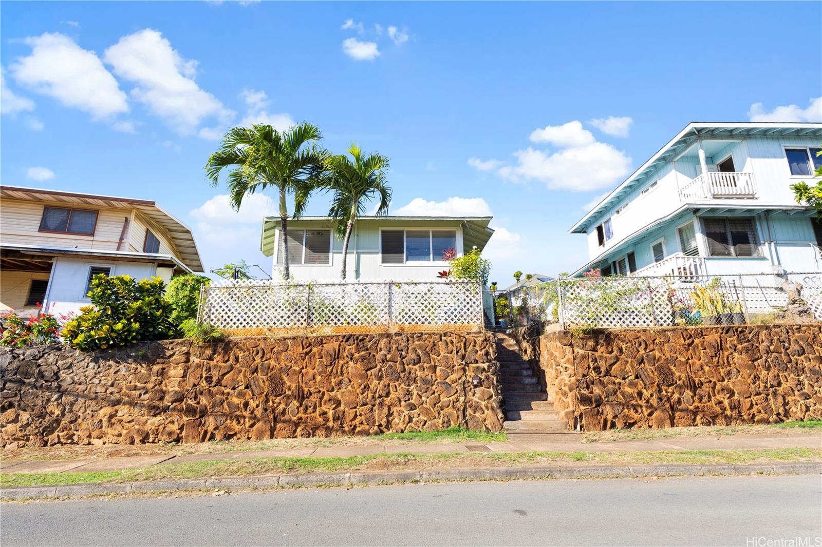 2506  SCHOOL Street Kalihi-lower, Honolulu home - photo 18 of 19
