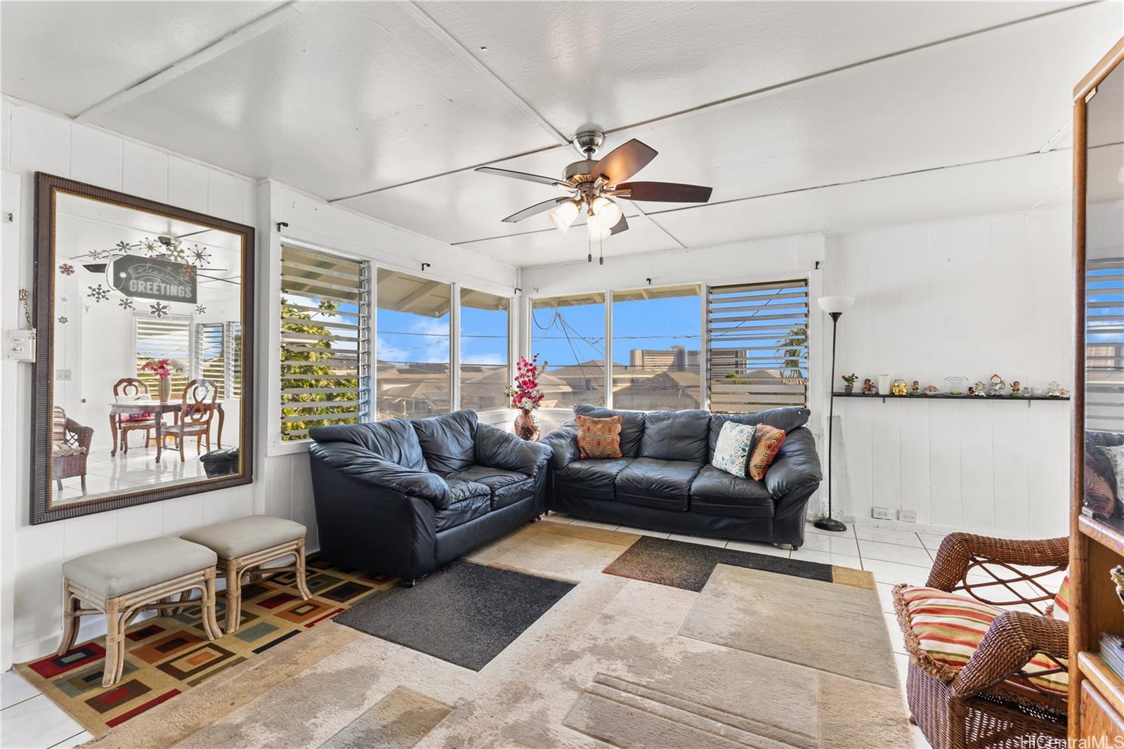 2506  SCHOOL Street Kalihi-lower, Honolulu home - photo 6 of 19